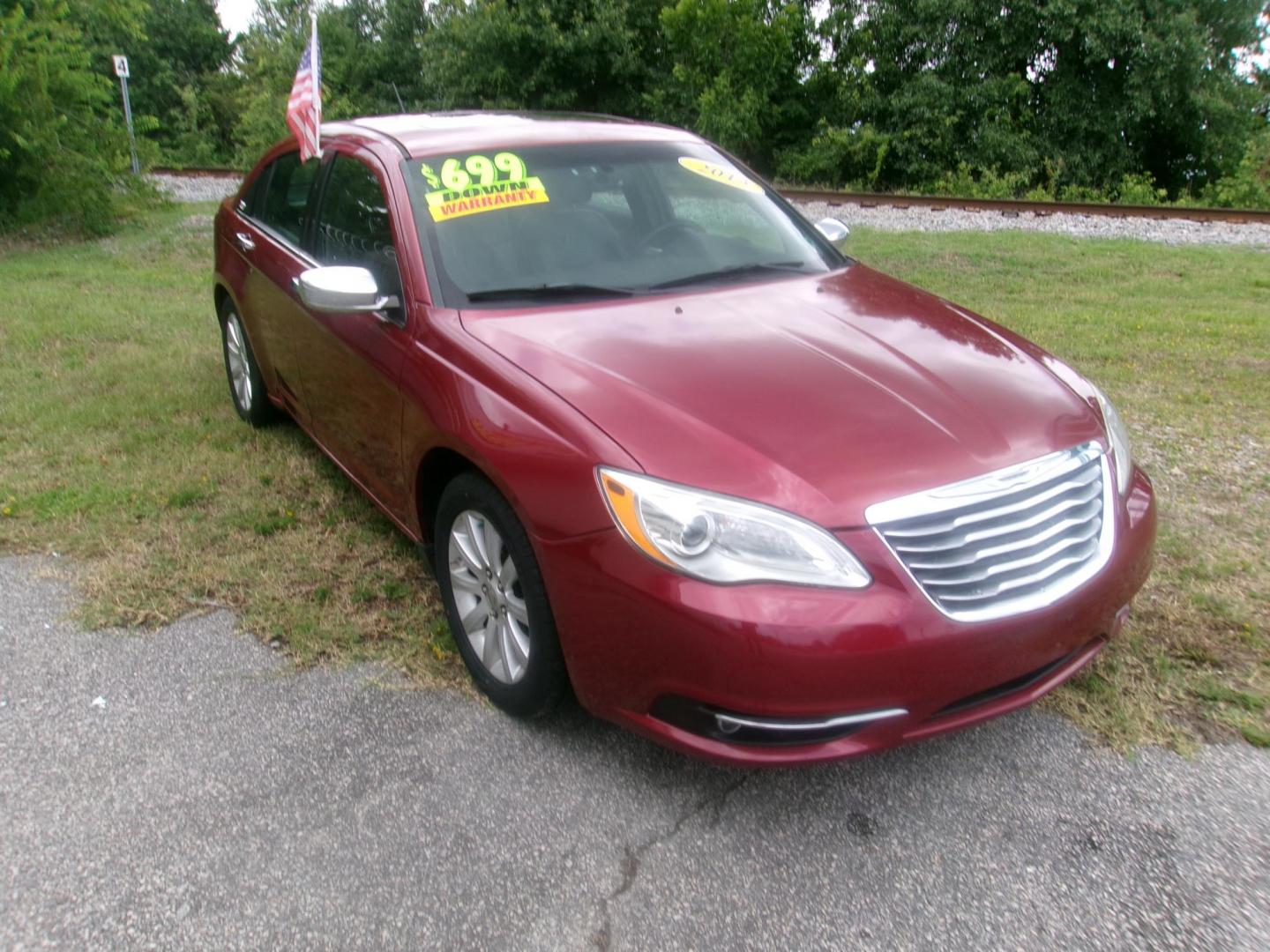 2013 Red Chrysler 200 Limited (1C3CCBCG9DN) with an 3.6L V6 DOHC 24V FFV engine, 6-Speed Automatic transmission, located at 2553 Airline Blvd, Portsmouth, VA, 23701, (757) 488-8331, 36.813889, -76.357597 - ***VEHICLE TERMS*** Down Payment: $699 Weekly Payment: $100 APR: 23.9% Repayment Terms: 42 Months ***CALL ELIZABETH SMITH - DIRECTOR OF MARKETING @ 757-488-8331 TO SCHEDULE YOUR APPOINTMENT TODAY AND GET PRE-APPROVED RIGHT OVER THE PHONE*** - Photo#3