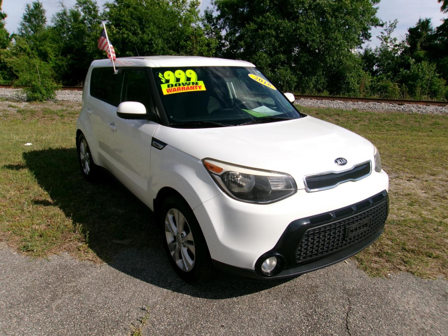 2016 White Kia Soul + (KNDJP3A57G7) with an 2.0L L4 DOHC 16V engine, 6A transmission, located at 2553 Airline Blvd, Portsmouth, VA, 23701, (757) 488-8331, 36.813889, -76.357597 - ***VEHICLE TERMS*** Down Payment: $999 Weekly Payment: $120 APR: 23.9% Repayment Terms: 42 Months *** CALL ELIZABETH SMITH - DIRECTOR OF MARKETING @ 757-488-8331 TO SCHEDULE YOUR APPOINTMENT TODAY AND GET PRE-APPROVED RIGHT OVER THE PHONE*** - Photo#3