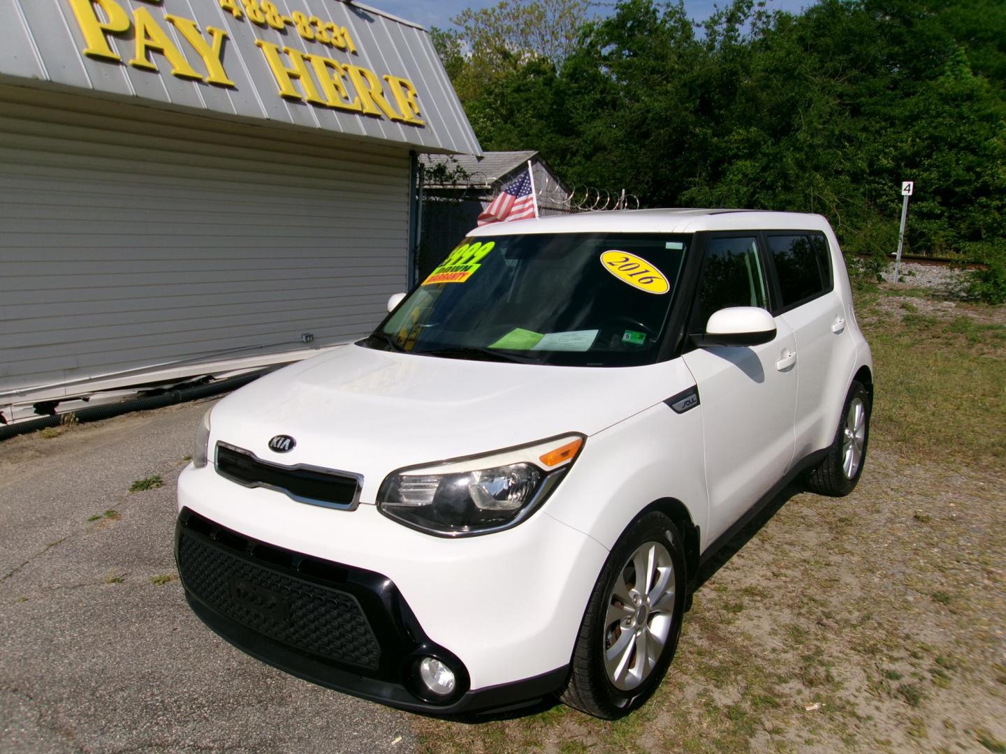 2016 White Kia Soul + (KNDJP3A57G7) with an 2.0L L4 DOHC 16V engine, 6A transmission, located at 2553 Airline Blvd, Portsmouth, VA, 23701, (757) 488-8331, 36.813889, -76.357597 - ***VEHICLE TERMS*** Down Payment: $999 Weekly Payment: $120 APR: 23.9% Repayment Terms: 42 Months *** CALL ELIZABETH SMITH - DIRECTOR OF MARKETING @ 757-488-8331 TO SCHEDULE YOUR APPOINTMENT TODAY AND GET PRE-APPROVED RIGHT OVER THE PHONE*** - Photo#1