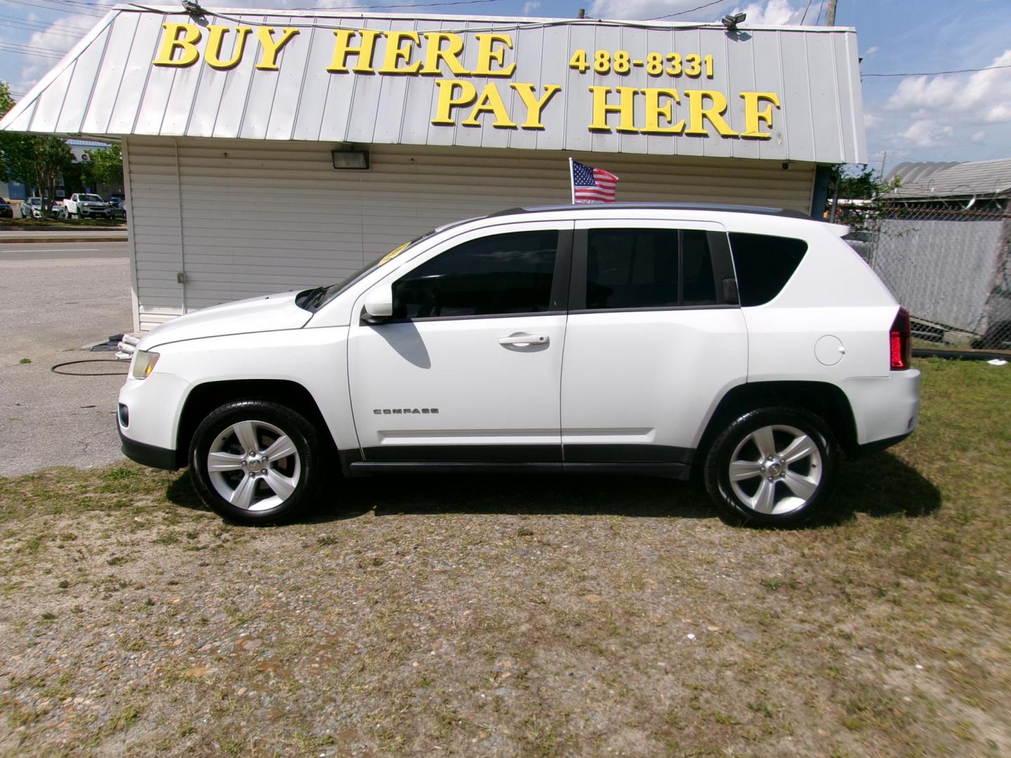 2014 White Jeep Compass Latitude FWD (1C4NJCEB9ED) with an 2.4L L4 DOHC 16V engine, Continuously Variable Transmission transmission, located at 2553 Airline Blvd, Portsmouth, VA, 23701, (757) 488-8331, 36.813889, -76.357597 - ***VEHICLE TERMS*** Down Payment: $899 Weekly Payment: $110 APR: 23.9% Repayment Terms: 42 Months *** CALL ELIZABETH SMITH - DIRECTOR OF MARKETING @ 757-488-8331 TO SCHEDULE YOUR APPOINTMENT TODAY AND GET PRE-APPROVED RIGHT OVER THE PHONE*** - Photo#0