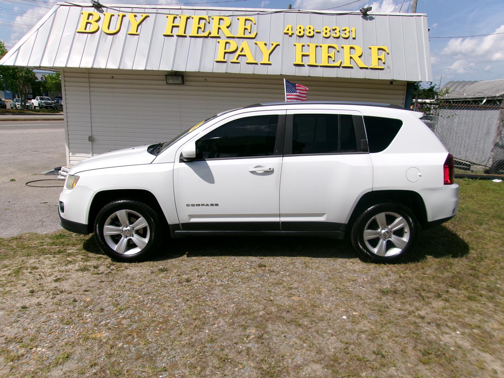 photo of 2014 Jeep Compass Latitude FWD