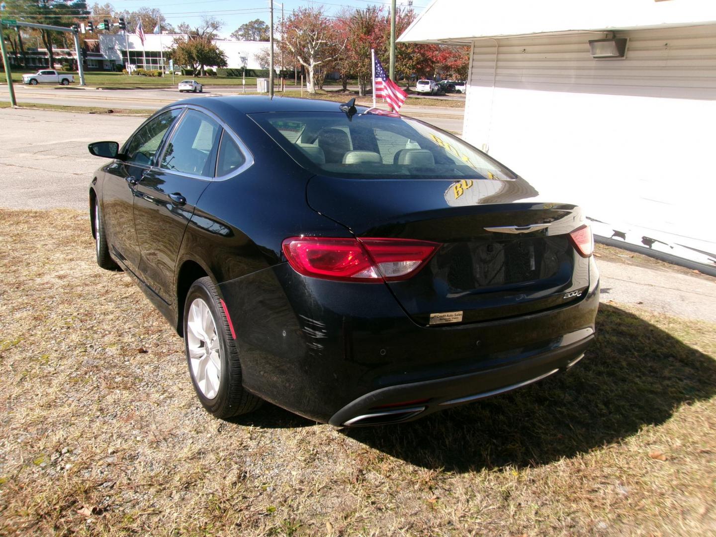 2015 Black Chrysler 200 C (1C3CCCCG5FN) with an 3.6L V6 DOHC 24V FFV engine, 9-Speed Automatic transmission, located at 2553 Airline Blvd, Portsmouth, VA, 23701, (757) 488-8331, 36.813889, -76.357597 - ***VEHICLE TERMS*** Down Payment: $599 Weekly Payment: $105 APR: 23.9% Repayment Terms: 42 Months *** CALL ELIZABETH SMITH - DIRECTOR OF MARKETING @ 757-488-8331 TO SCHEDULE YOUR APPOINTMENT TODAY AND GET PRE-APPROVED RIGHT OVER THE PHONE*** - Photo#7