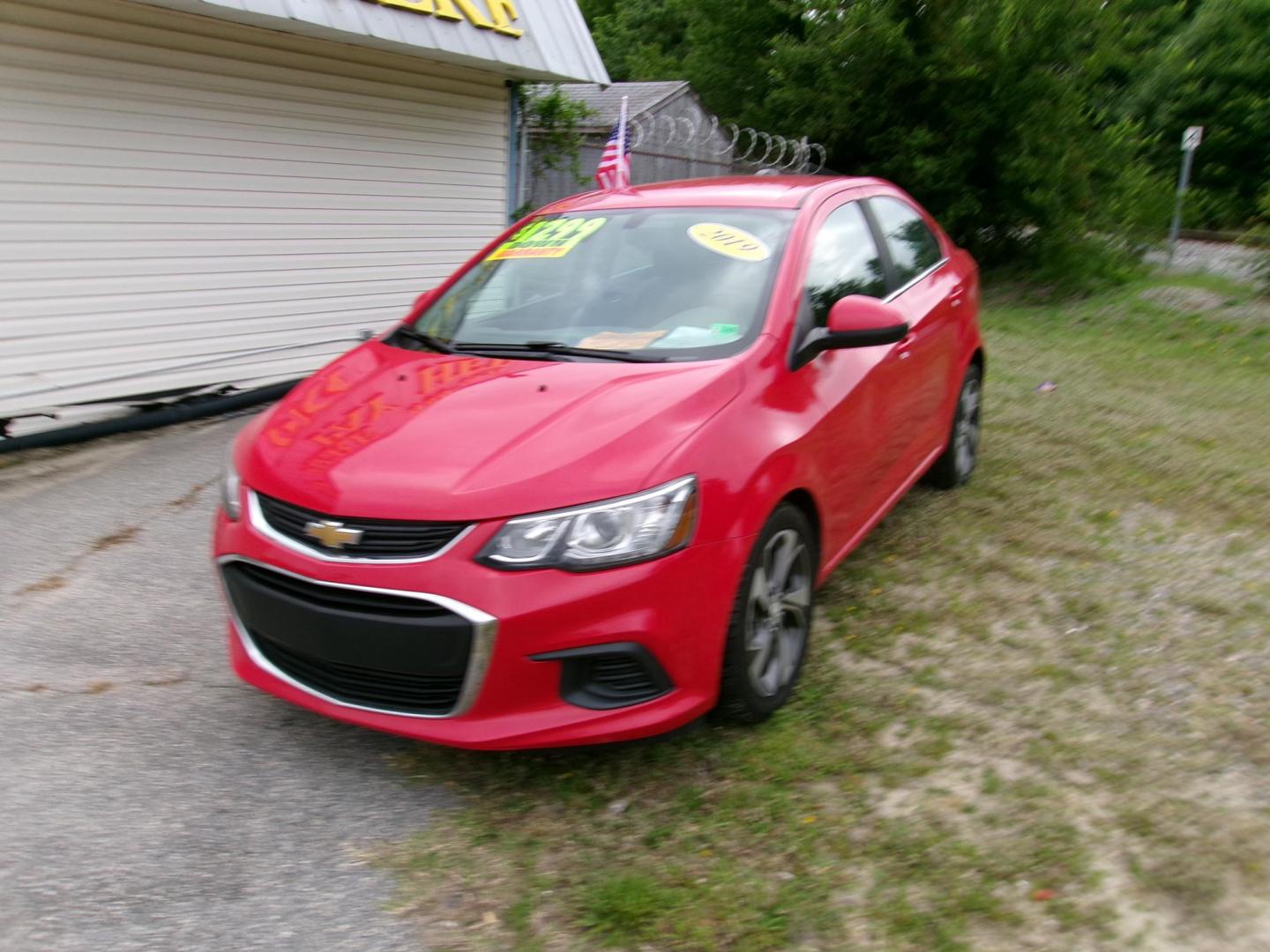 2019 Red Chevrolet Sonic Premier Auto Sedan (1G1JF5SB8K4) with an 1.4L L4 DOHC 24V TURBO engine, 6A transmission, located at 2553 Airline Blvd, Portsmouth, VA, 23701, (757) 488-8331, 36.813889, -76.357597 - ***VEHICLE TERMS*** Down Payment: $1299 Weekly Payment: $125 APR: 23.9% Repayment Terms: 42 Months *** CALL ELIZABETH SMITH - DIRECTOR OF MARKETING @ 757-488-8331 TO SCHEDULE YOUR APPOINTMENT TODAY AND GET PRE-APPROVED RIGHT OVER THE PHONE*** - Photo#1