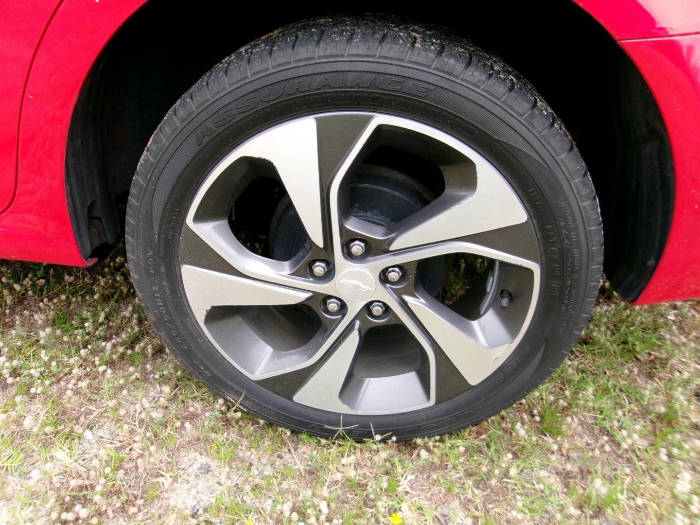 2019 Red Chevrolet Sonic Premier Auto Sedan (1G1JF5SB8K4) with an 1.4L L4 DOHC 24V TURBO engine, 6A transmission, located at 2553 Airline Blvd, Portsmouth, VA, 23701, (757) 488-8331, 36.813889, -76.357597 - ***VEHICLE TERMS*** Down Payment: $1299 Weekly Payment: $125 APR: 23.9% Repayment Terms: 42 Months *** CALL ELIZABETH SMITH - DIRECTOR OF MARKETING @ 757-488-8331 TO SCHEDULE YOUR APPOINTMENT TODAY AND GET PRE-APPROVED RIGHT OVER THE PHONE*** - Photo#8