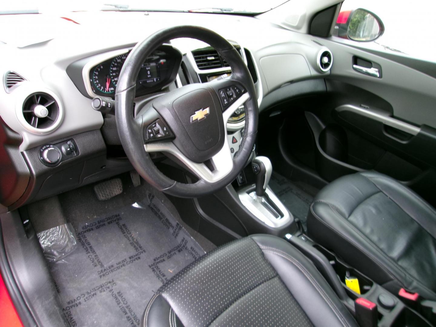 2019 Red Chevrolet Sonic Premier Auto Sedan (1G1JF5SB8K4) with an 1.4L L4 DOHC 24V TURBO engine, 6A transmission, located at 2553 Airline Blvd, Portsmouth, VA, 23701, (757) 488-8331, 36.813889, -76.357597 - ***VEHICLE TERMS*** Down Payment: $1299 Weekly Payment: $125 APR: 23.9% Repayment Terms: 42 Months *** CALL ELIZABETH SMITH - DIRECTOR OF MARKETING @ 757-488-8331 TO SCHEDULE YOUR APPOINTMENT TODAY AND GET PRE-APPROVED RIGHT OVER THE PHONE*** - Photo#9