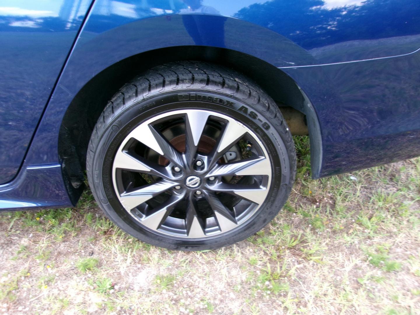 2019 Blue Nissan Sentra SR TURBO CVT (3N1CB7AP3KY) with an 1.6L L4 DOHC 16V TURBO engine, CVT transmission, located at 2553 Airline Blvd, Portsmouth, VA, 23701, (757) 488-8331, 36.813889, -76.357597 - ***VEHICLE TERMS*** Down Payment: $999 Weekly Payment: $115 APR: 23.9% Repayment Terms: 42 Months *** CALL ELIZABETH SMITH - DIRECTOR OF MARKETING @ 757-488-8331 TO SCHEDULE YOUR APPOINTMENT TODAY AND GET PRE-APPROVED RIGHT OVER THE PHONE*** - Photo#8