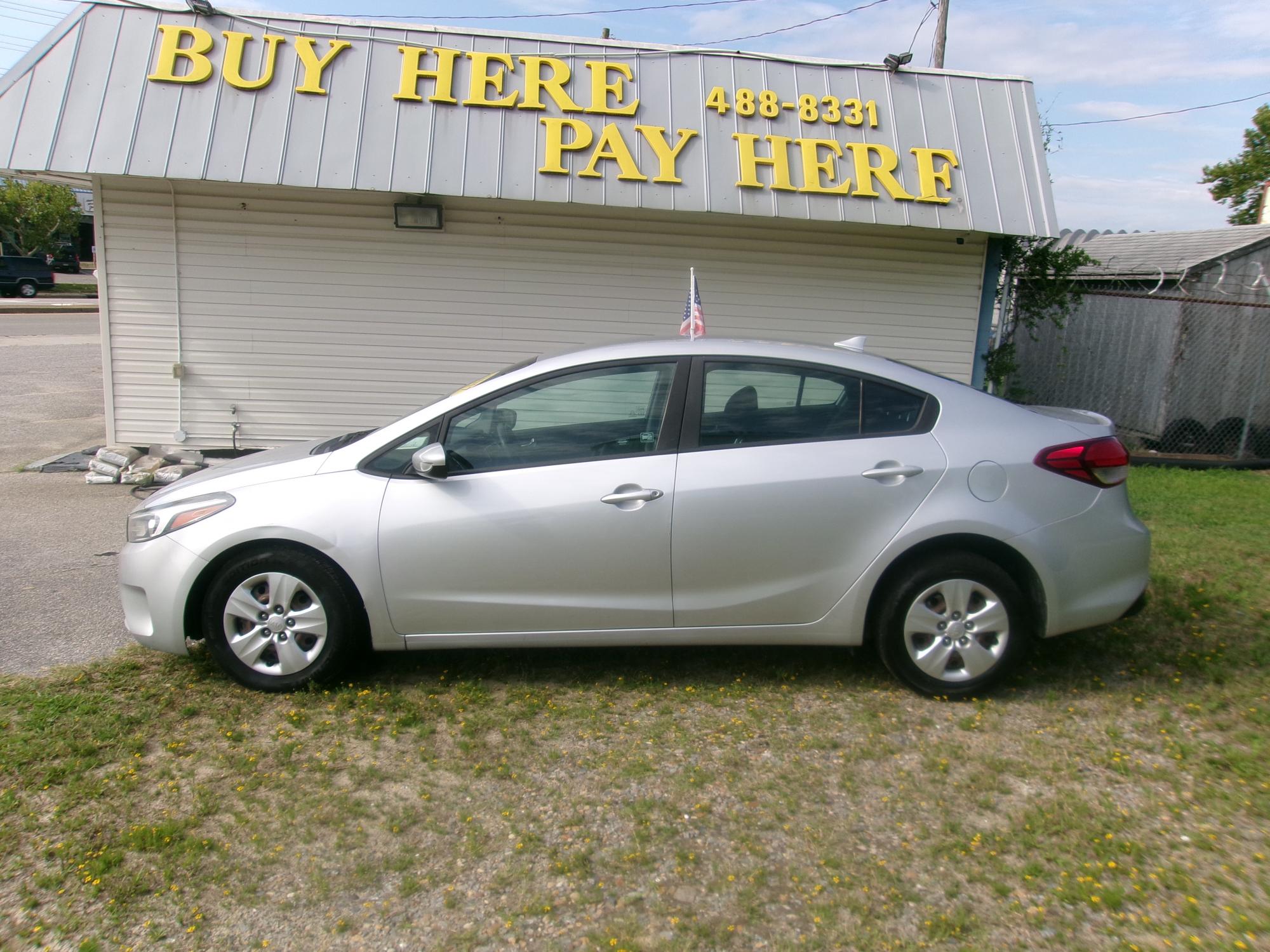 photo of 2017 Kia Forte LX 6M