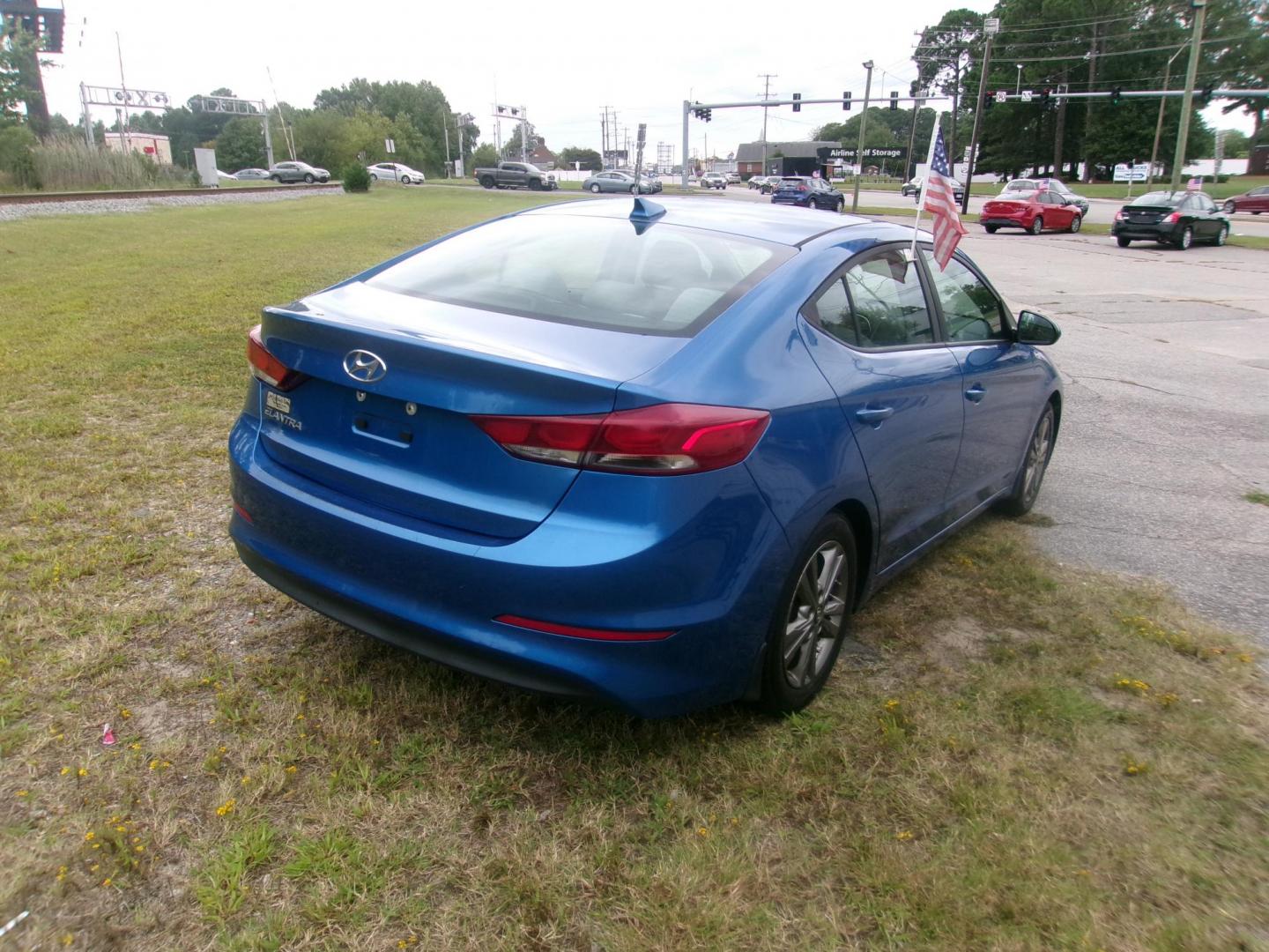 2018 Blue Hyundai Elantra Limited (5NPD84LF6JH) with an 1.8L L4 DOHC 16V engine, 6A transmission, located at 2553 Airline Blvd, Portsmouth, VA, 23701, (757) 488-8331, 36.813889, -76.357597 - ***VEHICLE TERMS*** Down Payment: $799 Weekly Payment: $115 APR: 23.9% Repayment Terms: 42 Months *** CALL ELIZABETH SMITH - DIRECTOR OF MARKETING @ 757-488-8331 TO SCHEDULE YOUR APPOINTMENT TODAY AND GET PRE-APPROVED RIGHT OVER THE PHONE*** - Photo#5
