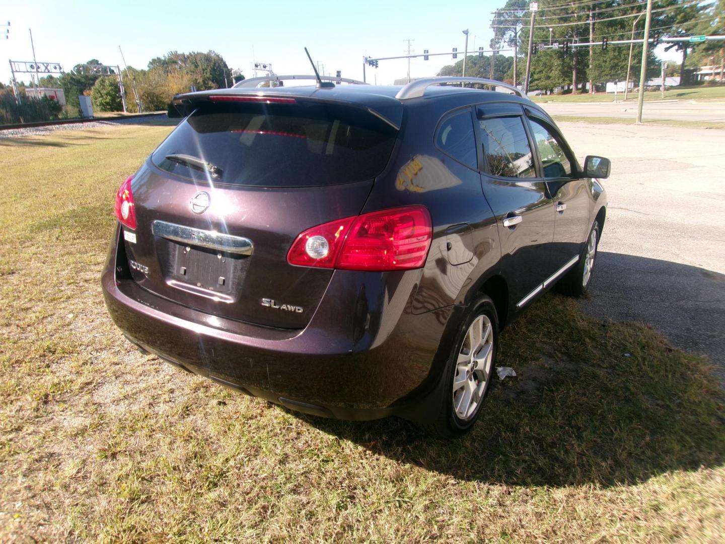 2013 Purple Nissan Rogue S AWD (JN8AS5MV1DW) with an 2.5L L4 DOHC 16V engine, Continuously Variable Transmission transmission, located at 2553 Airline Blvd, Portsmouth, VA, 23701, (757) 488-8331, 36.813889, -76.357597 - ***VEHICLE TERMS*** Down Payment: $599 Weekly Payment: $100 APR: 23.9% Repayment Terms: 42 Months *** CALL ELIZABETH SMITH - DIRECTOR OF MARKETING @ 757-488-8331 TO SCHEDULE YOUR APPOINTMENT TODAY AND GET PRE-APPROVED RIGHT OVER THE PHONE*** - Photo#5