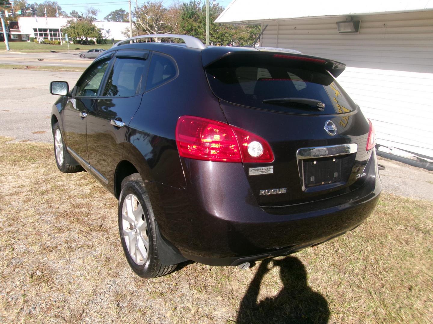 2013 Purple Nissan Rogue S AWD (JN8AS5MV1DW) with an 2.5L L4 DOHC 16V engine, Continuously Variable Transmission transmission, located at 2553 Airline Blvd, Portsmouth, VA, 23701, (757) 488-8331, 36.813889, -76.357597 - ***VEHICLE TERMS*** Down Payment: $599 Weekly Payment: $100 APR: 23.9% Repayment Terms: 42 Months *** CALL ELIZABETH SMITH - DIRECTOR OF MARKETING @ 757-488-8331 TO SCHEDULE YOUR APPOINTMENT TODAY AND GET PRE-APPROVED RIGHT OVER THE PHONE*** - Photo#7