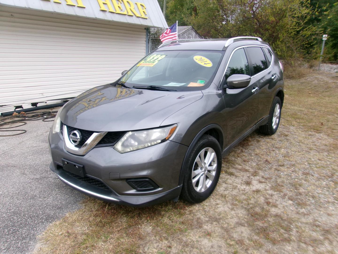 2014 Gray Nissan Rogue S AWD (5N1AT2MV7EC) with an 2.5L L4 DOHC 16V engine, Continuously Variable Transmission transmission, located at 2553 Airline Blvd, Portsmouth, VA, 23701, (757) 488-8331, 36.813889, -76.357597 - ***VEHICLE TERMS*** Down Payment: $899 Weekly Payment: $110 APR: 23.9% Repayment Terms: 42 Months *** CALL ELIZABETH SMITH - DIRECTOR OF MARKETING @ 757-488-8331 TO SCHEDULE YOUR APPOINTMENT TODAY AND GET PRE-APPROVED RIGHT OVER THE PHONE*** - Photo#1