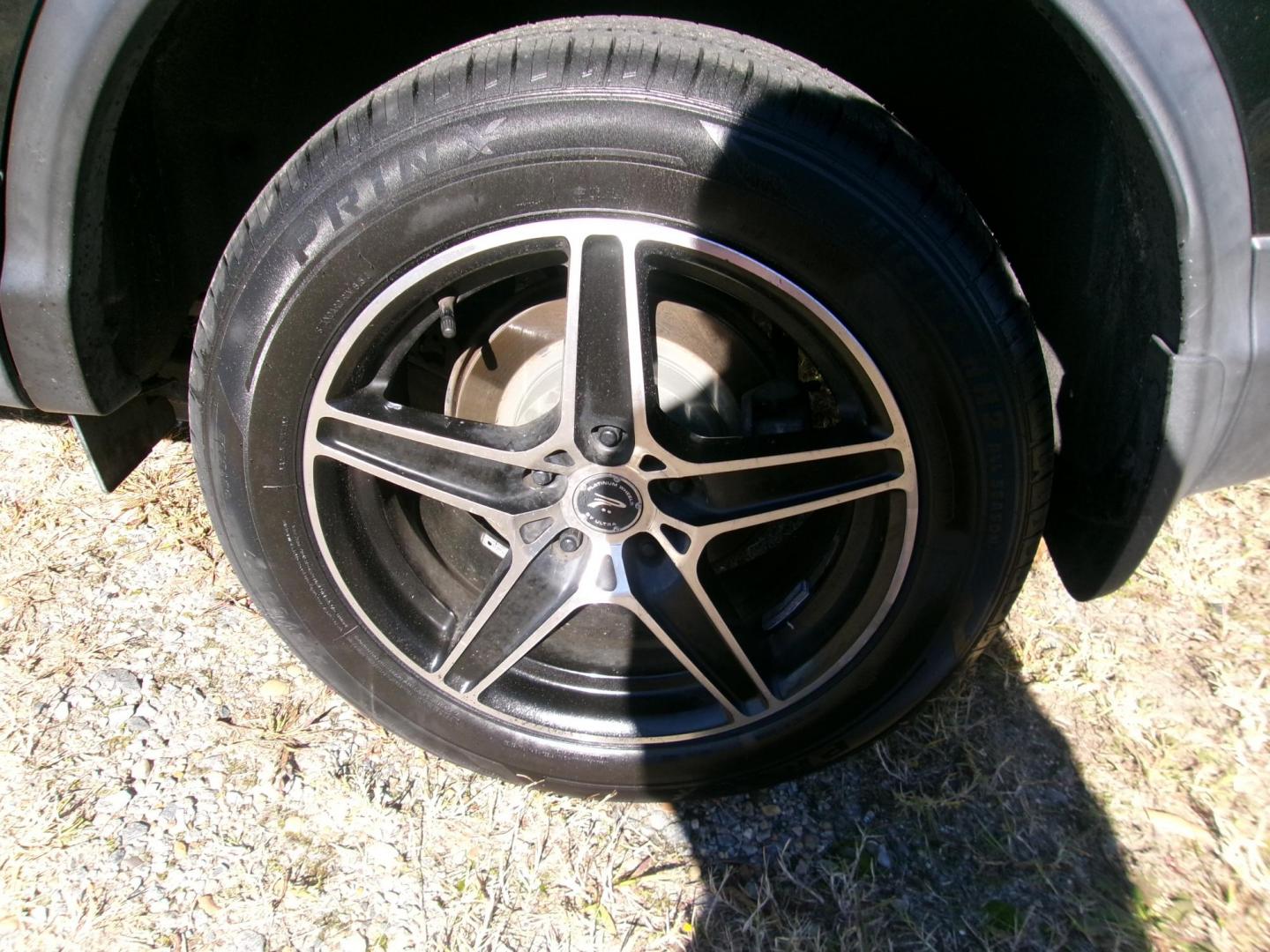 2017 Black Nissan Rogue Sport SL (JN1BJ1CP3HW) with an 2.0L L4 DOHC 16V engine, CVT transmission, located at 2553 Airline Blvd, Portsmouth, VA, 23701, (757) 488-8331, 36.813889, -76.357597 - ***VEHICLE TERMS*** Down Payment: $599 Weekly Payment: $110 APR: 23.9% Repayment Terms: 42 Months *** CALL ELIZABETH SMITH - DIRECTOR OF MARKETING @ 757-488-8331 TO SCHEDULE YOUR APPOINTMENT TODAY AND GET PRE-APPROVED RIGHT OVER THE PHONE*** - Photo#8