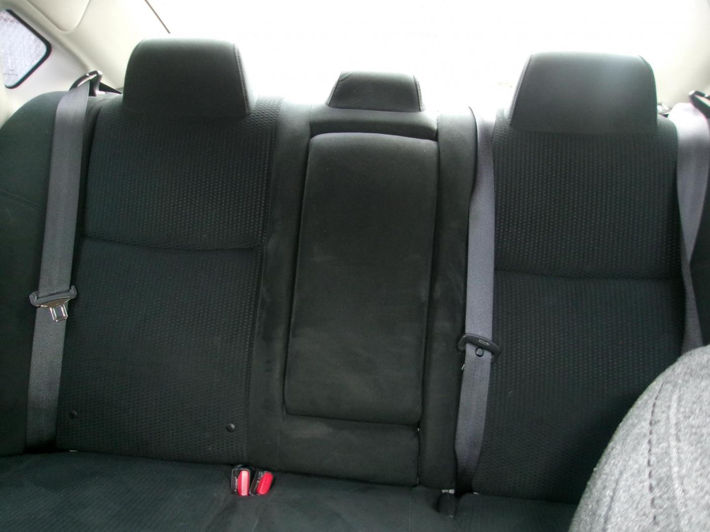 2015 White Nissan Altima 2.5 S (1N4AL3AP2FC) with an 2.5L L4 DOHC 16V engine, Continuously Variable Transmission transmission, located at 2553 Airline Blvd, Portsmouth, VA, 23701, (757) 488-8331, 36.813889, -76.357597 - ***VEHICLE TERMS*** Down Payment: $799 Weekly Payment: $110 APR: 23.9% Repayment Terms: 42 Months *** CALL ELIZABETH SMITH - DIRECTOR OF MARKETING @ 757-488-8331 TO SCHEDULE YOUR APPOINTMENT TODAY AND GET PRE-APPROVED RIGHT OVER THE PHONE*** - Photo#10