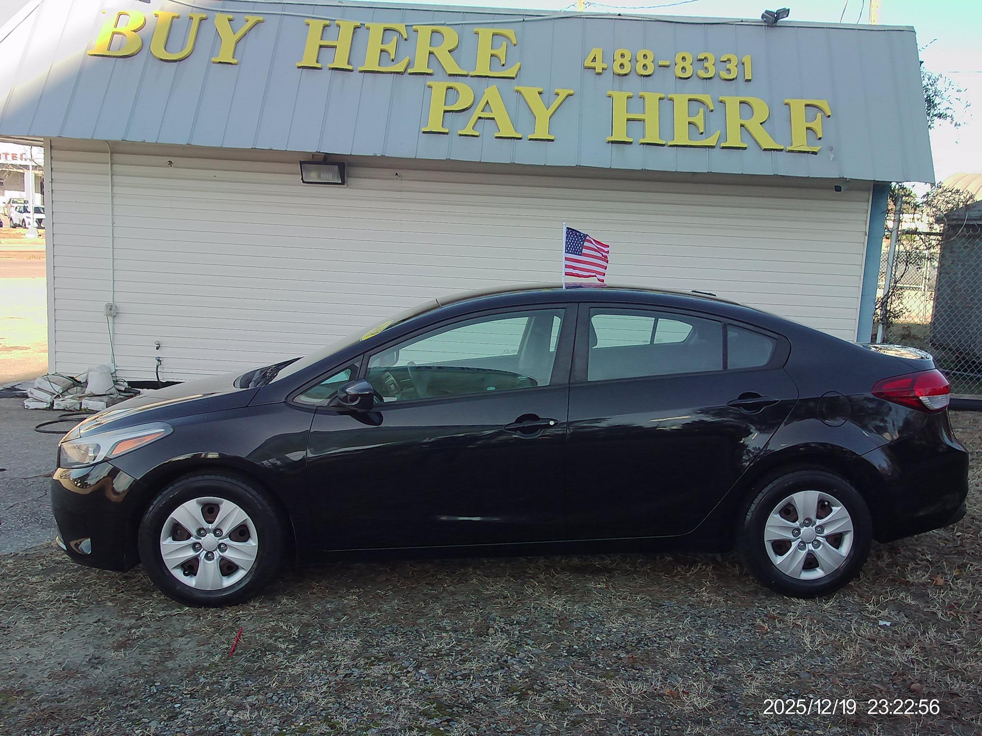 photo of 2018 Kia Forte LX 6M