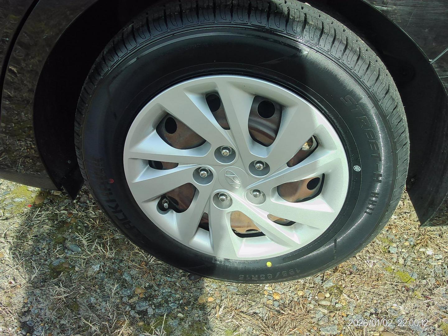 2019 Black Hyundai Elantra SE 6AT (5NPD74LF5KH) with an 1.8L L4 DOHC 16V engine, 6A transmission, located at 2553 Airline Blvd, Portsmouth, VA, 23701, (757) 488-8331, 36.813889, -76.357597 - ***VEHICLE TERMS*** Down Payment: $799 Weekly Payment: $110 APR: 23.9% Repayment Terms: 42 Months *** CALL ELIZABETH SMITH - DIRECTOR OF MARKETING @ 757-488-8331 TO SCHEDULE YOUR APPOINTMENT TODAY AND GET PRE-APPROVED RIGHT OVER THE PHONE*** - Photo#1