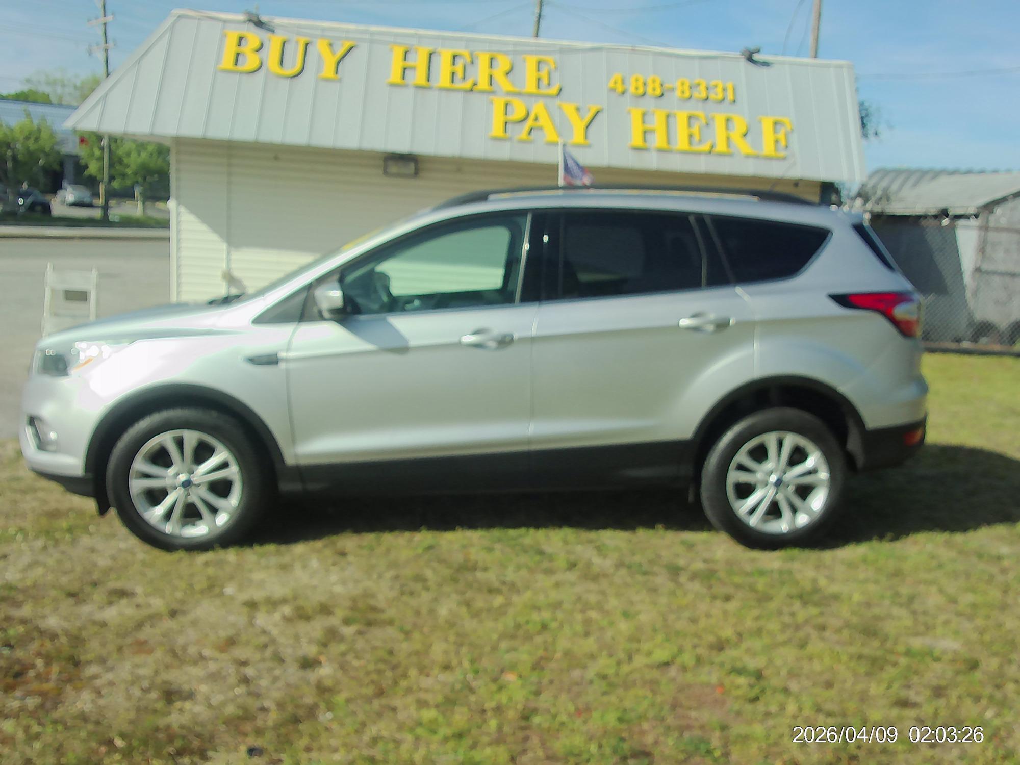 photo of 2018 Ford Escape SE FWD