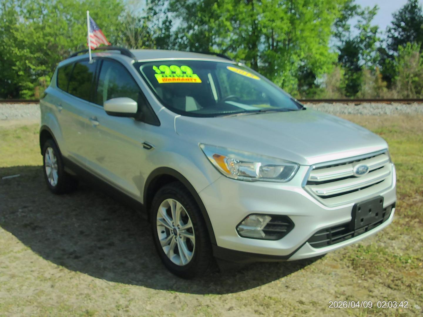 2018 Silver Ford Escape SE FWD (1FMCU0GD7JU) with an 1.5L L4 DOHC 16V engine, 6A transmission, located at 2553 Airline Blvd, Portsmouth, VA, 23701, (757) 488-8331, 36.813889, -76.357597 - ***VEHICLE TERMS*** Down Payment: $999 Weekly Payment: $115 APR: 23.9% Repayment Terms: 42 Months *** CALL ELIZABETH SMITH - DIRECTOR OF MARKETING @ 757-488-8331 TO SCHEDULE YOUR APPOINTMENT TODAY AND GET PRE-APPROVED RIGHT OVER THE PHONE*** - Photo#3