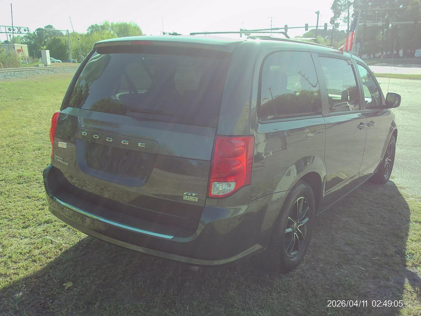 2018 Dodge Grand Caravan GT (2C4RDGEG6JR) with an 3.6L V6 DOHC 24V engine, 6A transmission, located at 2553 Airline Blvd, Portsmouth, VA, 23701, (757) 488-8331, 36.813889, -76.357597 - ***VEHICLE TERMS*** Down Payment: $1499 Weekly Payment: $125 APR: 23.9% Repayment Terms: 42 Months *** CALL ELIZABETH SMITH - DIRECTOR OF MARKETING @ 757-488-8331 TO SCHEDULE YOUR APPOINTMENT TODAY AND GET PRE-APPROVED RIGHT OVER THE PHONE*** - Photo#5