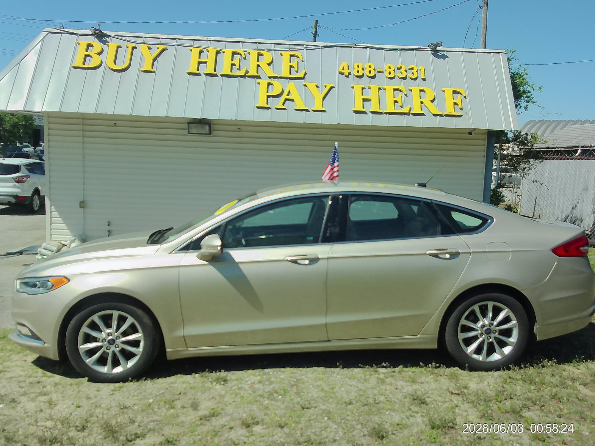 photo of 2017 Ford Fusion SE
