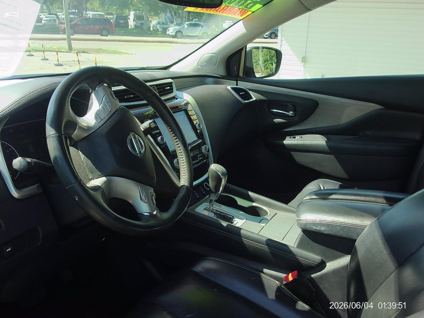 2017 Blue Nissan Murano Platinum AWD (5N1AZ2MH0HN) with an 3.5L V6 DOHC 24V engine, CVT transmission, located at 2553 Airline Blvd, Portsmouth, VA, 23701, (757) 488-8331, 36.813889, -76.357597 - ***VEHICLE TERMS*** Down Payment: $1499 Weekly Payment: $125 APR: 23.9% Repayment Terms: 42 Months *** CALL ELIZABETH SMITH - DIRECTOR OF MARKETING @ 757-488-8331 TO SCHEDULE YOUR APPOINTMENT TODAY AND GET PRE-APPROVED RIGHT OVER THE PHONE*** - Photo#9