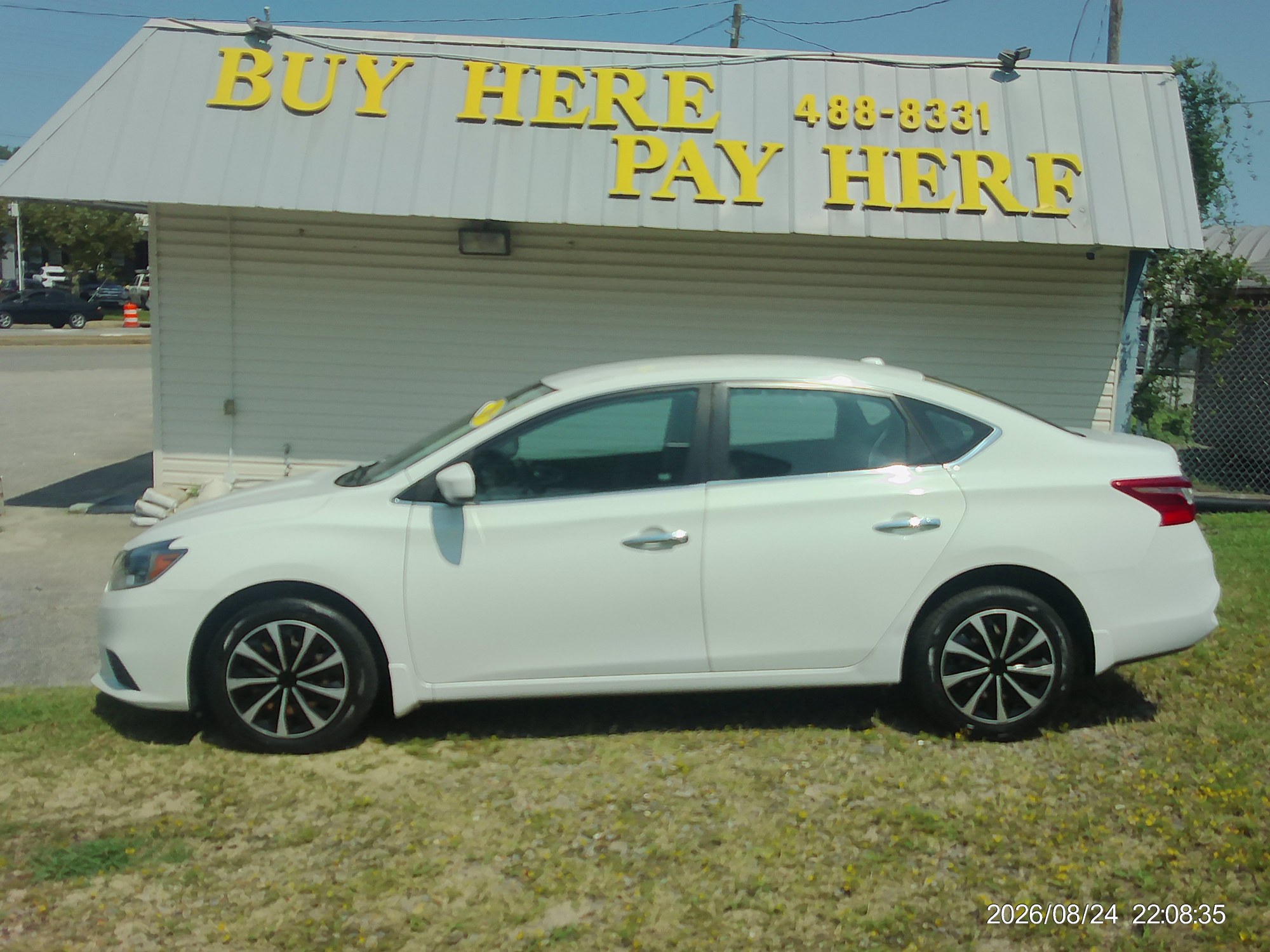 photo of 2017 Nissan Sentra S 6MT