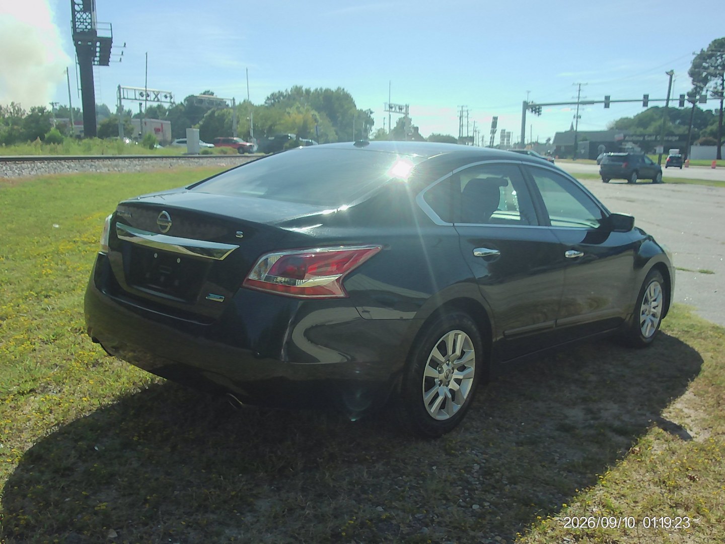 2014 Black Nissan Altima 2.5 SL (1N4AL3AP2EC) with an 2.5L L4 DOHC 16V engine, Continuously Variable Transmission transmission, located at 2553 Airline Blvd, Portsmouth, VA, 23701, (757) 488-8331, 36.813889, -76.357597 - ***VEHICLE TERMS*** Down Payment: $799 Weekly Payment: $110 APR: 23.9% Repayment Terms: 42 Months *** CALL ELIZABETH SMITH - DIRECTOR OF MARKETING @ 757-488-8331 TO SCHEDULE YOUR APPOINTMENT TODAY AND GET PRE-APPROVED RIGHT OVER THE PHONE***- Photo#5