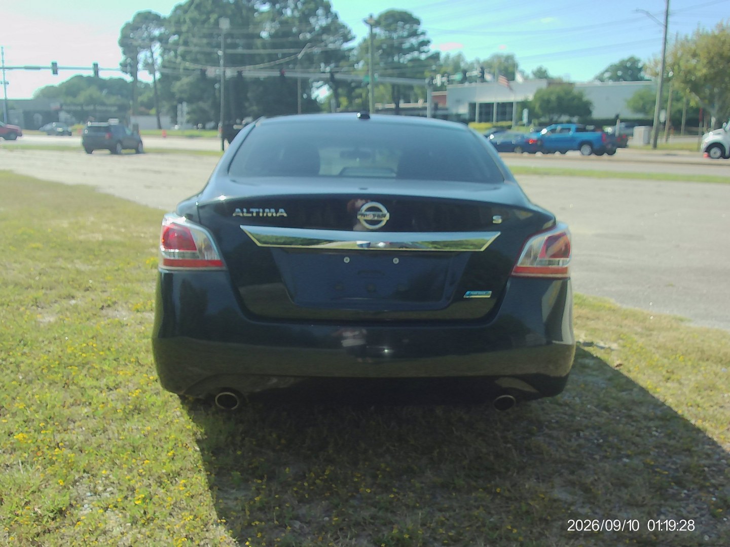2014 Black Nissan Altima 2.5 SL (1N4AL3AP2EC) with an 2.5L L4 DOHC 16V engine, Continuously Variable Transmission transmission, located at 2553 Airline Blvd, Portsmouth, VA, 23701, (757) 488-8331, 36.813889, -76.357597 - ***VEHICLE TERMS*** Down Payment: $799 Weekly Payment: $110 APR: 23.9% Repayment Terms: 42 Months *** CALL ELIZABETH SMITH - DIRECTOR OF MARKETING @ 757-488-8331 TO SCHEDULE YOUR APPOINTMENT TODAY AND GET PRE-APPROVED RIGHT OVER THE PHONE***- Photo#6