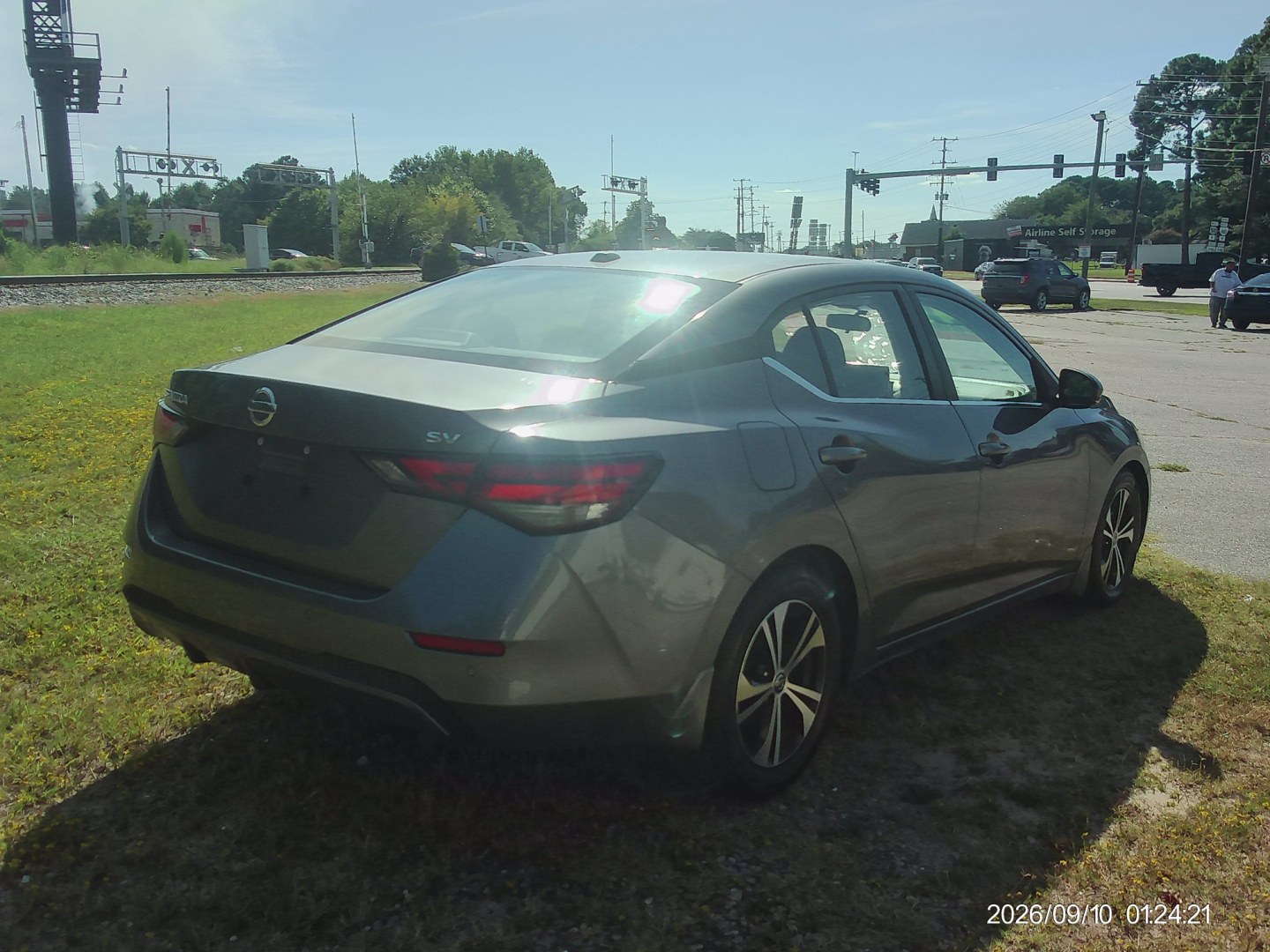 2020 Gray Nissan Sentra SV (3N1AB8CVXLY) with an 1.8L L4 SFI DOHC 16V engine, CVT transmission, located at 2553 Airline Blvd, Portsmouth, VA, 23701, (757) 488-8331, 36.813889, -76.357597 - ***VEHICLE TERMS*** Down Payment: $1499 Weekly Payment: $125 APR: 23.9% Repayment Terms: 42 Months *** CALL ELIZABETH SMITH - DIRECTOR OF MARKETING @ 757-488-8331 TO SCHEDULE YOUR APPOINTMENT TODAY AND GET PRE-APPROVED RIGHT OVER THE PHONE***- Photo#5