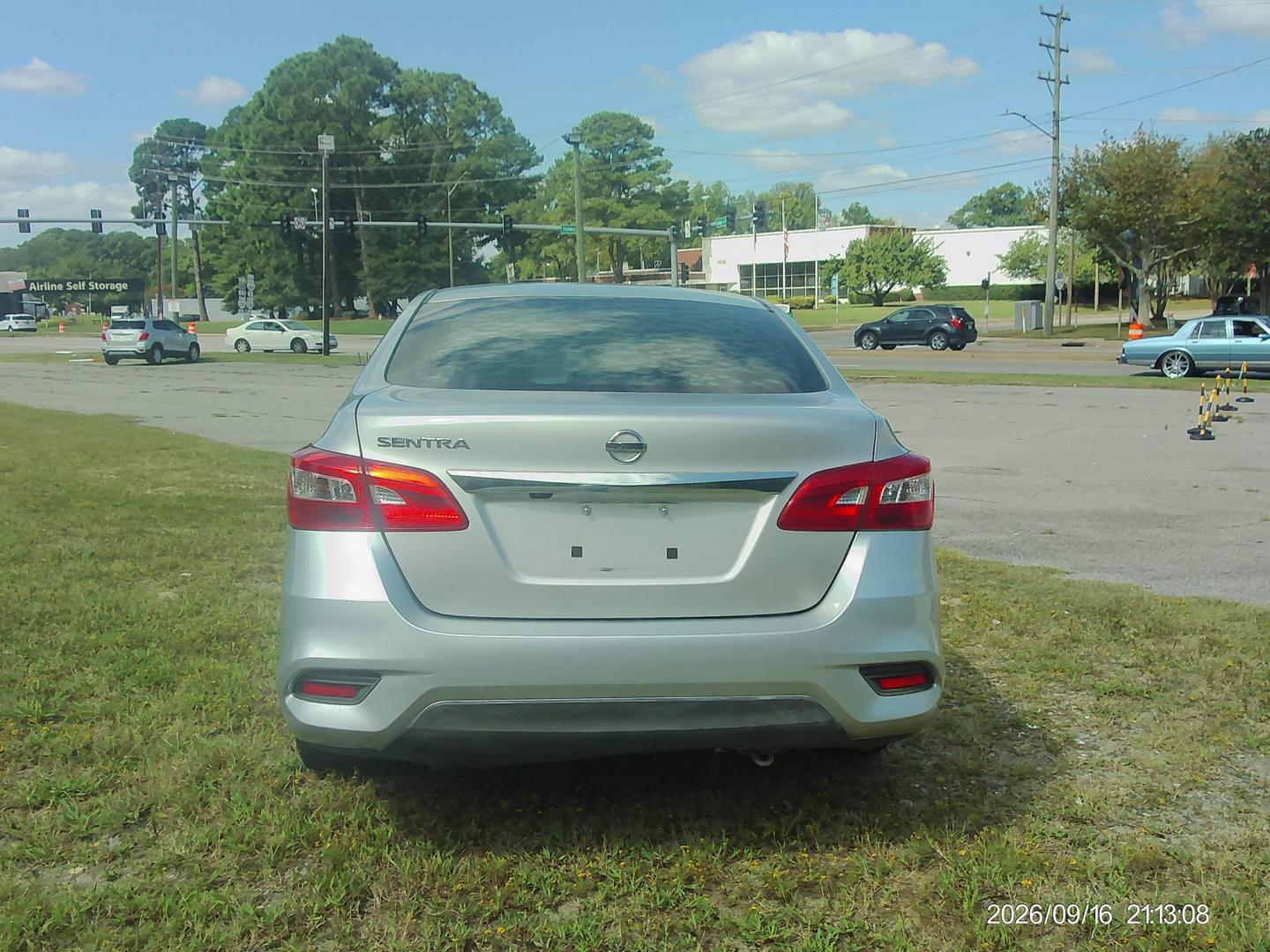 2019 Silver Nissan Sentra S CVT (3N1AB7AP6KY) with an 1.8L L4 SFI DOHC 16V engine, CVT transmission, located at 2553 Airline Blvd, Portsmouth, VA, 23701, (757) 488-8331, 36.813889, -76.357597 - ***VEHICLE TERMS*** Down Payment: $899 Weekly Payment: $115 APR: 23.9% Repayment Terms: 42 Months *** CALL ELIZABETH SMITH - DIRECTOR OF MARKETING @ 757-488-8331 TO SCHEDULE YOUR APPOINTMENT TODAY AND GET PRE-APPROVED RIGHT OVER THE PHONE***- Photo#6