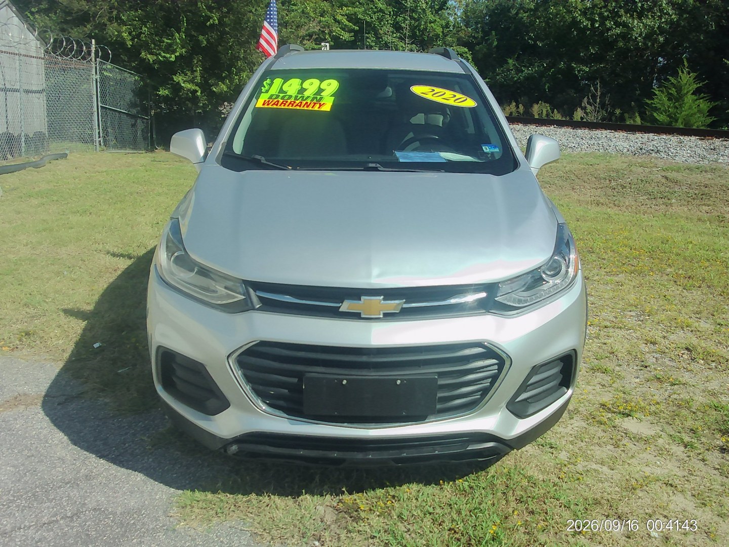 2020 Silver Chevrolet Trax LT FWD (3GNCJLSB9LL) with an 1.4L L4 DOHC 16V engine, 6A transmission, located at 2553 Airline Blvd, Portsmouth, VA, 23701, (757) 488-8331, 36.813889, -76.357597 - ***VEHICLE TERMS*** Down Payment: $1499 Weekly Payment: $120 APR: 23.9% Repayment Terms: 42 Months *** CALL ELIZABETH SMITH - DIRECTOR OF MARKETING @ 757-488-8331 TO SCHEDULE YOUR APPOINTMENT TODAY AND GET PRE-APPROVED RIGHT OVER THE PHONE***- Photo#2