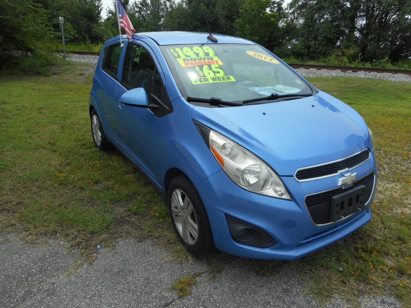 2014 Blue Chevrolet Spark 1LT Auto (KL8CD6S94EC) with an 1.2L L4 16V DOHC engine, Continuously Variable Transmission transmission, located at 2553 Airline Blvd, Portsmouth, VA, 23701, (757) 488-8331, 36.813889, -76.357597 - ***VEHICLE TERMS*** Down Payment: $1499 Weekly Payment: $65 APR: 23.9% Repayment Terms: 24 Months ***CALL ELIZABETH SMITH - DIRECTOR OF MARKETING @ 757-488-8331 TO SCHEDULE YOUR APPOINTMENT TODAY AND GET PRE-APPROVED RIGHT OVER THE PHONE*** - Photo#4