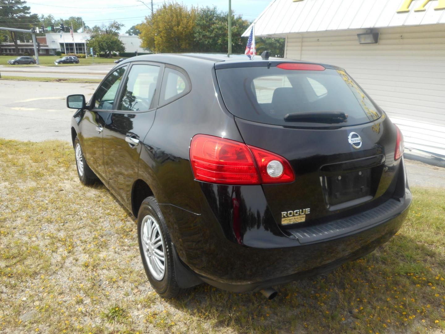 2010 Black Nissan Rogue S 2WD (JN8AS5MTXAW) with an 2.5L L4 DOHC 16V engine, CVT transmission, located at 2553 Airline Blvd, Portsmouth, VA, 23701, (757) 488-8331, 36.813889, -76.357597 - ***VEHICLE TERMS*** Down Payment: $999 Weekly Payment: $100 APR: 23.9% Repayment Terms: 42 Months ***CALL ELIZABETH SMITH - DIRECTOR OF MARKETING @ 757-488-8331 TO SCHEDULE YOUR APPOINTMENT TODAY AND GET PRE-APPROVED RIGHT OVER THE PHONE*** - Photo#7
