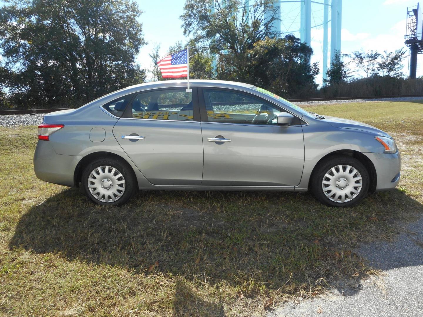 2014 Gray Nissan Sentra S 6MT (3N1AB7AP7EY) with an 1.8L L4 SFI DOHC 16V engine, 6-Speed Automatic transmission, located at 2553 Airline Blvd, Portsmouth, VA, 23701, (757) 488-8331, 36.813889, -76.357597 - ***VEHICLE TERMS*** Down Payment: $499 Weekly Payment: $60 APR: 23.9% Repayment Terms: 42 Months *** CALL 757-488-8331 TO SCHEDULE YOUR APPOINTMENT TODAY AND GET PRE-APPROVED RIGHT OVER THE PHONE*** - Photo#4