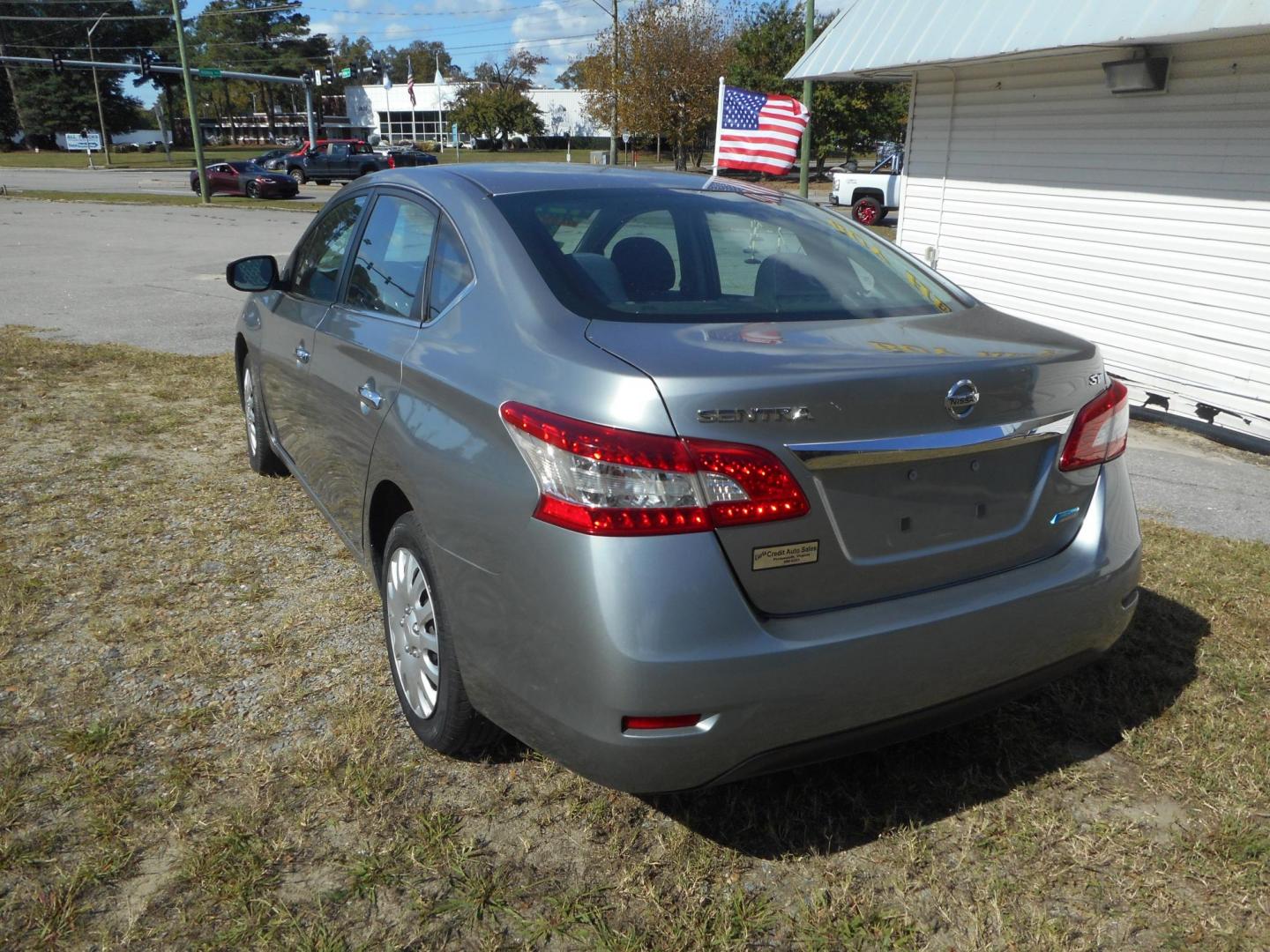 2014 Gray Nissan Sentra S 6MT (3N1AB7AP7EY) with an 1.8L L4 SFI DOHC 16V engine, 6-Speed Automatic transmission, located at 2553 Airline Blvd, Portsmouth, VA, 23701, (757) 488-8331, 36.813889, -76.357597 - ***VEHICLE TERMS*** Down Payment: $499 Weekly Payment: $60 APR: 23.9% Repayment Terms: 42 Months *** CALL 757-488-8331 TO SCHEDULE YOUR APPOINTMENT TODAY AND GET PRE-APPROVED RIGHT OVER THE PHONE*** - Photo#7