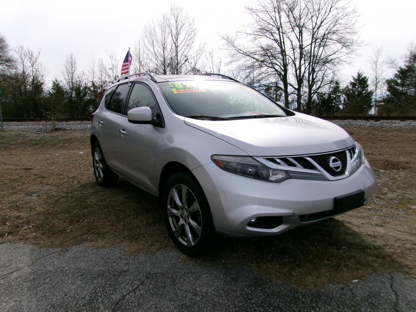 2013 Silver Nissan Murano SL AWD (JN8AZ1MW0DW) with an 3.5L V6 DOHC 24V engine, Continuously Variable Transmission transmission, located at 2553 Airline Blvd, Portsmouth, VA, 23701, (757) 488-8331, 36.813889, -76.357597 - Down Payment: $899 Weekly Payment: $110 APR: 23.9% Repayment Terms: 42 Months ***CALL ELIZABETH SMITH - DIRECTOR OF MARKETING @ 757-488-8331 TO SCHEDULE YOUR APPOINTMENT TODAY AND GET PRE-APPROVED RIGHT OVER THE PHONE*** - Photo#3