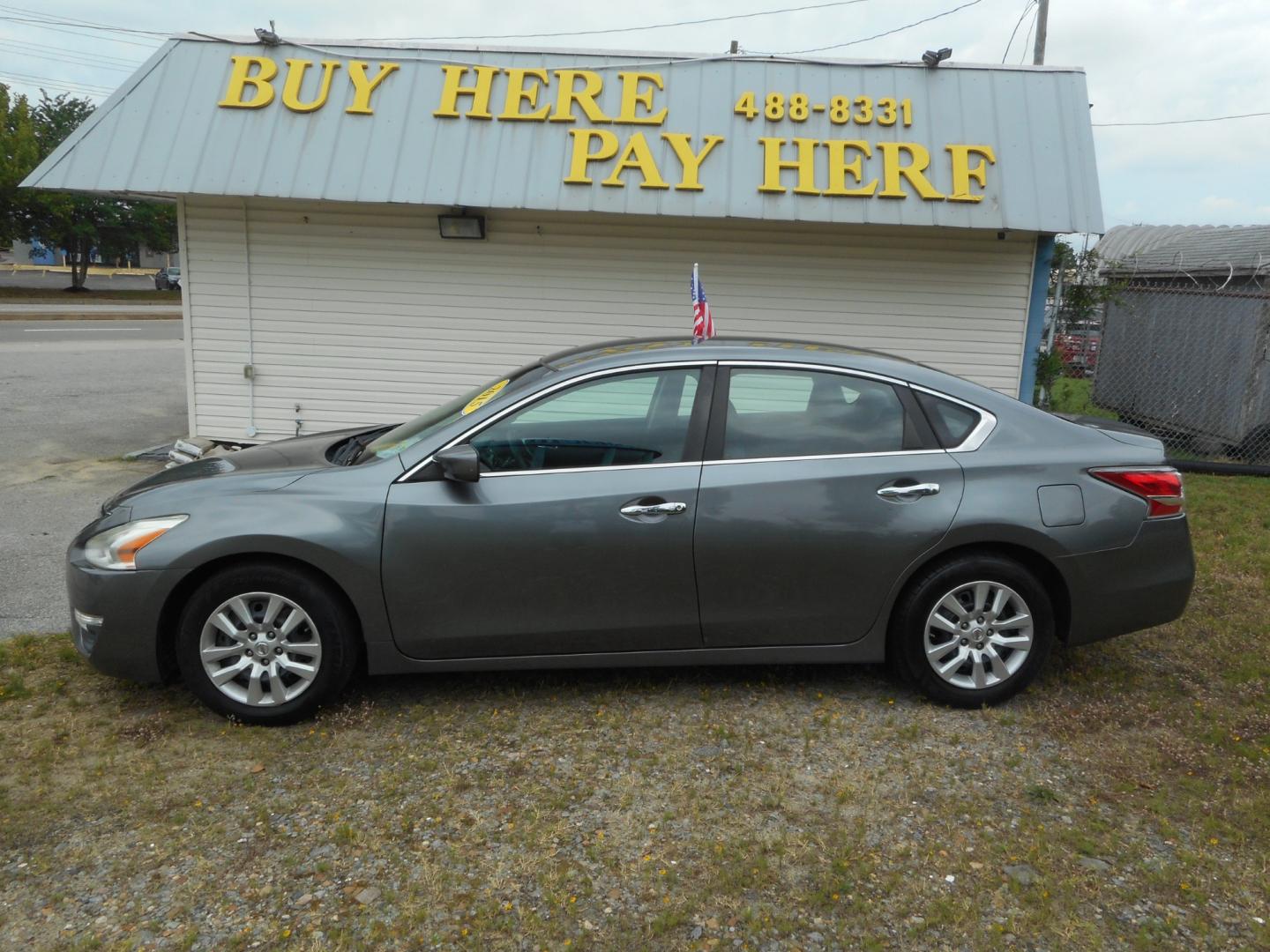 2015 Gray Nissan Altima (1N4AL3AP8FC) , located at 2553 Airline Blvd, Portsmouth, VA, 23701, (757) 488-8331, 36.813889, -76.357597 - ***VEHICLE TERMS*** Down Payment: $799 Weekly Payment: $100 APR: 23.9% Repayment Terms: 42 Months *** CALL ELIZABETH @ 757-488-8331 TO SCHEDULE YOUR APPOINTMENT TODAY AND GET PRE-APPROVED RIGHT OVER THE PHONE*** - Photo#0