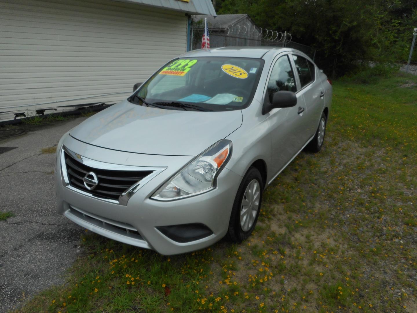 2015 Black Nissan Versa (3N1CN7AP1FL) , located at 2553 Airline Blvd, Portsmouth, VA, 23701, (757) 488-8331, 36.813889, -76.357597 - Photo#1