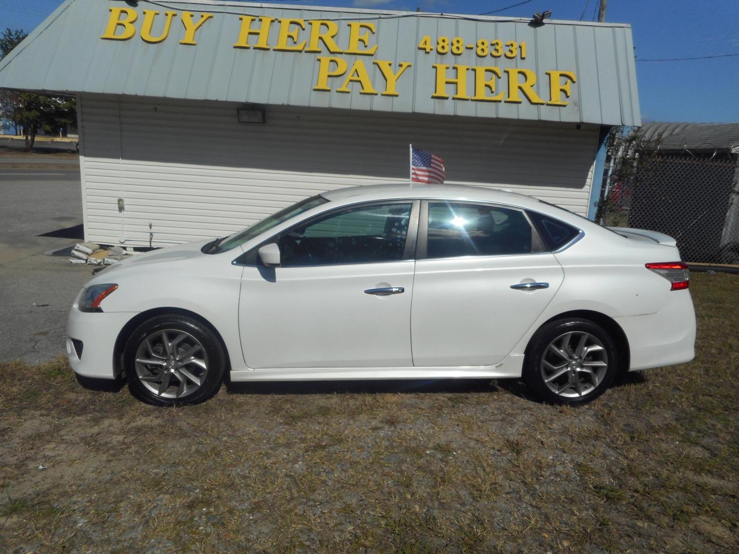 2013 Nissan Sentra S 6MT (3N1AB7AP3DL) with an 2.0L L4 DOHC 16V engine, 6-Speed Manual transmission, located at 2553 Airline Blvd, Portsmouth, VA, 23701, (757) 488-8331, 36.813889, -76.357597 - Photo#1