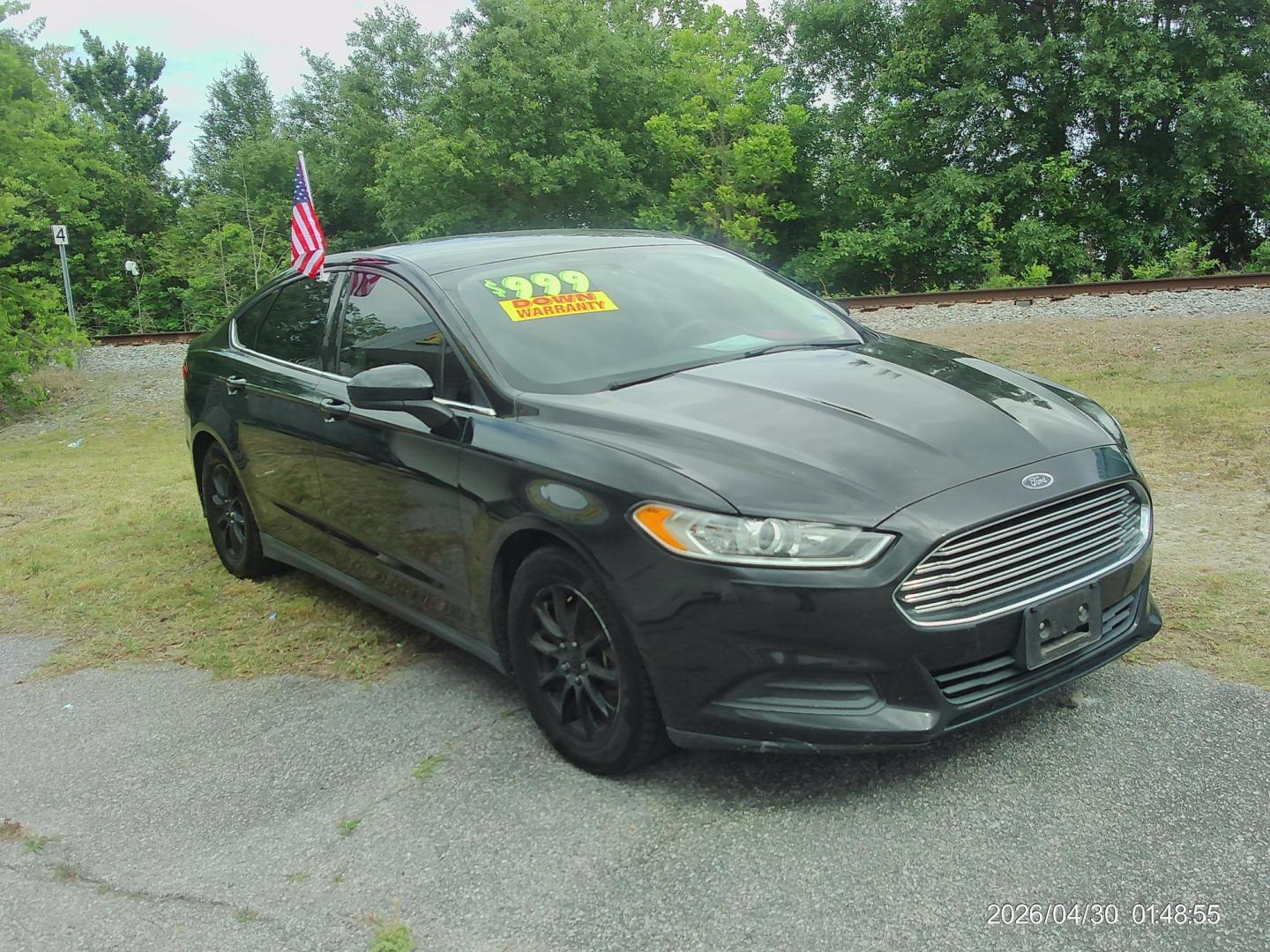 2015 Gray Ford Fusion S (3FA6P0G7XFR) with an 2.5L L4 DOHC 16V engine, located at 2553 Airline Blvd, Portsmouth, VA, 23701, (757) 488-8331, 36.813889, -76.357597 - ***VEHICLE TERMS*** Down Payment: $699 Weekly Payment: $105 APR: 23.9% Repayment Terms: 42 Months *** CALL ELIZABETH SMITH - DIRECTOR OF MARKETING @ 757-488-8331 TO SCHEDULE YOUR APPOINTMENT TODAY AND GET PRE-APPROVED RIGHT OVER THE PHONE*** - Photo#3