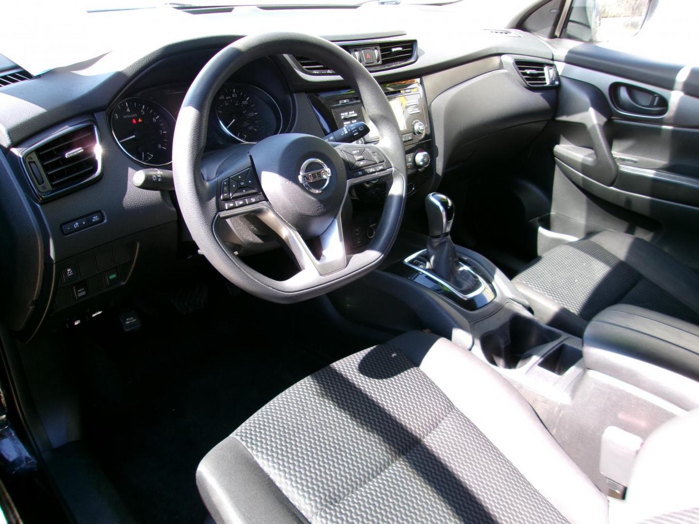 2018 Black Nissan Rogue Sport S AWD (JN1BJ1CR6JW) with an 2.0L L4 DOHC 16V engine, CVT transmission, located at 2553 Airline Blvd, Portsmouth, VA, 23701, (757) 488-8331, 36.813889, -76.357597 - ***VEHICLE TERMS*** Down Payment: $999 Weekly Payment: $120 APR: 23.9% Repayment Terms: 42 Months *** CALL ELIZABETH SMITH - DIRECTOR OF MARKETING @ 757-488-8331 TO SCHEDULE YOUR APPOINTMENT TODAY AND GET PRE-APPROVED RIGHT OVER THE PHONE*** - Photo#8