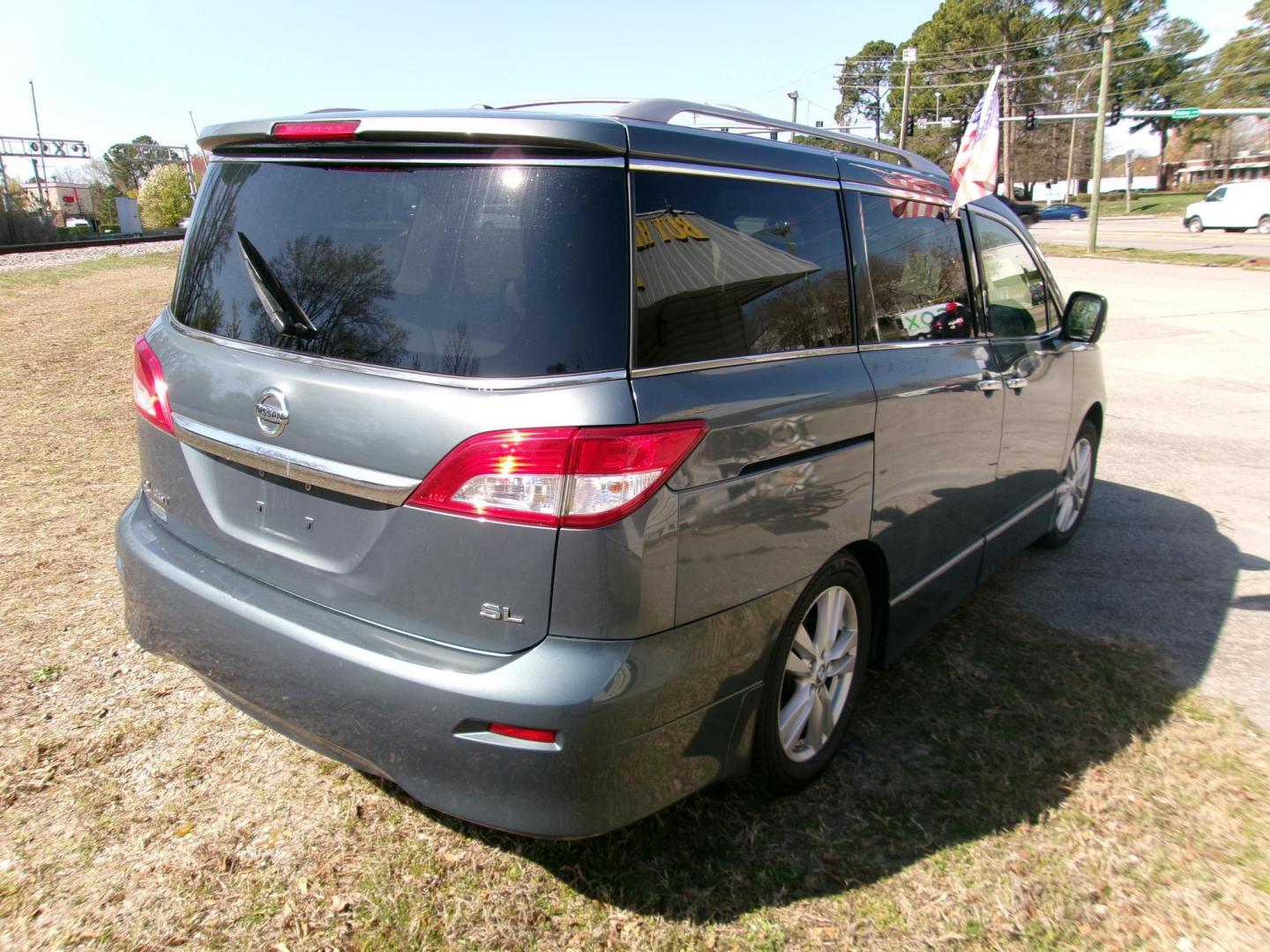 2013 Blue Nissan Quest 3.5 S (JN8AE2KP4D9) with an 3.5L V6 DOHC 24V engine, Continuously Variable Transmission transmission, located at 2553 Airline Blvd, Portsmouth, VA, 23701, (757) 488-8331, 36.813889, -76.357597 - ***VEHICLE TERMS*** Down Payment: $799 Weekly Payment: $105 APR: 23.9% Repayment Terms: 42 Months *** CALL ELIZABETH SMITH - DIRECTOR OF MARKETING @ 757-488-8331 TO SCHEDULE YOUR APPOINTMENT TODAY AND GET PRE-APPROVED RIGHT OVER THE PHONE*** - Photo#4