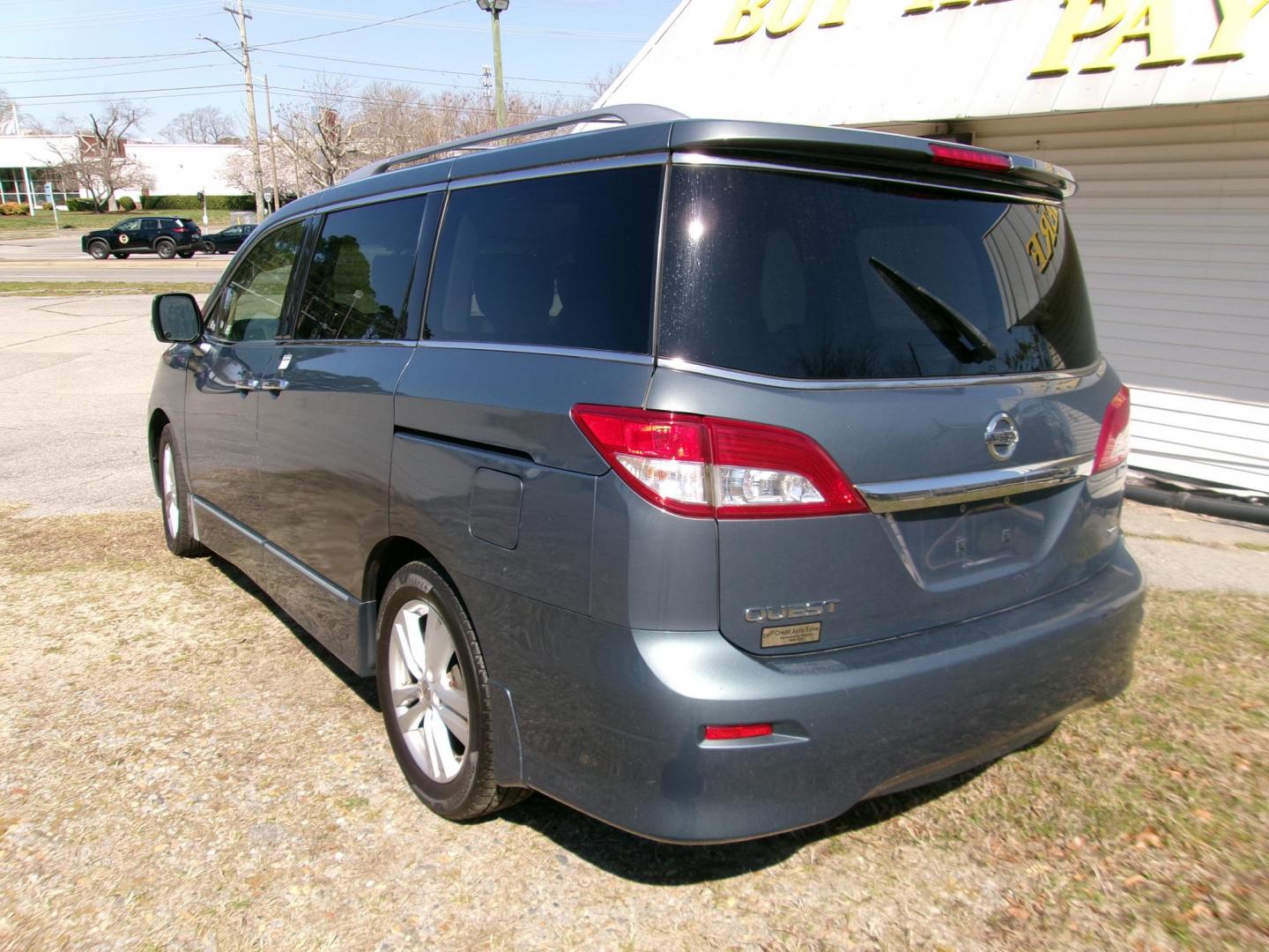 2013 Blue Nissan Quest 3.5 S (JN8AE2KP4D9) with an 3.5L V6 DOHC 24V engine, Continuously Variable Transmission transmission, located at 2553 Airline Blvd, Portsmouth, VA, 23701, (757) 488-8331, 36.813889, -76.357597 - ***VEHICLE TERMS*** Down Payment: $799 Weekly Payment: $105 APR: 23.9% Repayment Terms: 42 Months *** CALL ELIZABETH SMITH - DIRECTOR OF MARKETING @ 757-488-8331 TO SCHEDULE YOUR APPOINTMENT TODAY AND GET PRE-APPROVED RIGHT OVER THE PHONE*** - Photo#8