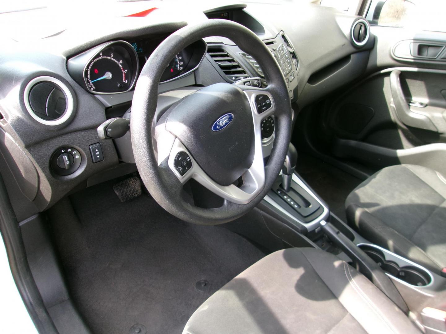 2019 White Ford Fiesta SE Hatchback (3FADP4EJXKM) with an 1.6L L4 DOHC 16V engine, located at 2553 Airline Blvd, Portsmouth, VA, 23701, (757) 488-8331, 36.813889, -76.357597 - ***VEHICLE TERMS*** Down Payment: $999 Weekly Payment: $115 APR: 23.9% Repayment Terms: 42 Months *** CALL ELIZABETH SMITH - DIRECTOR OF MARKETING @ 757-488-8331 TO SCHEDULE YOUR APPOINTMENT TODAY AND GET PRE-APPROVED RIGHT OVER THE PHONE*** - Photo#8