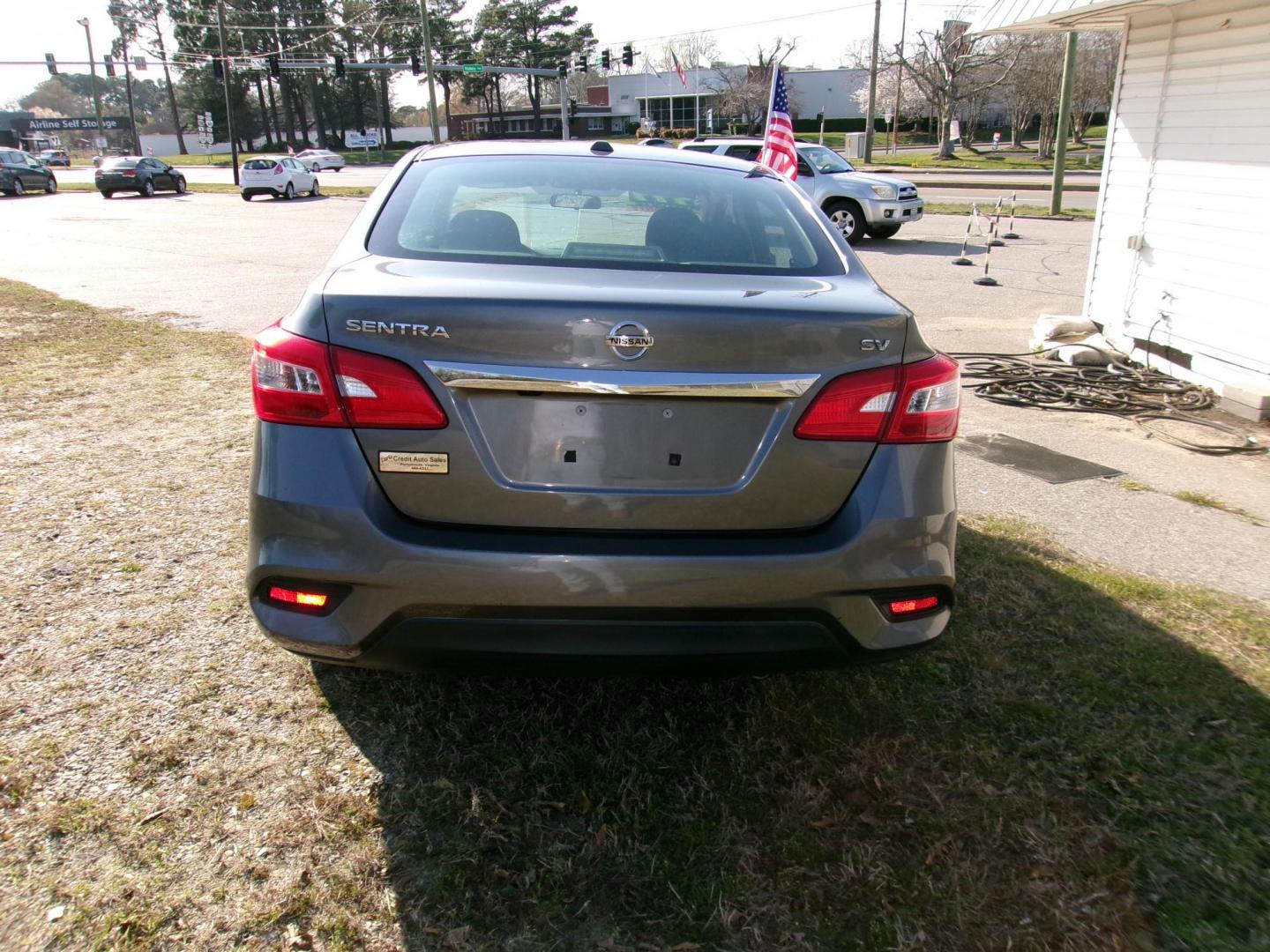 2017 Gray Nissan Sentra S 6MT (3N1AB7AP3HL) with an 1.8L L4 SFI DOHC 16V engine, 6M transmission, located at 2553 Airline Blvd, Portsmouth, VA, 23701, (757) 488-8331, 36.813889, -76.357597 - Photo#5