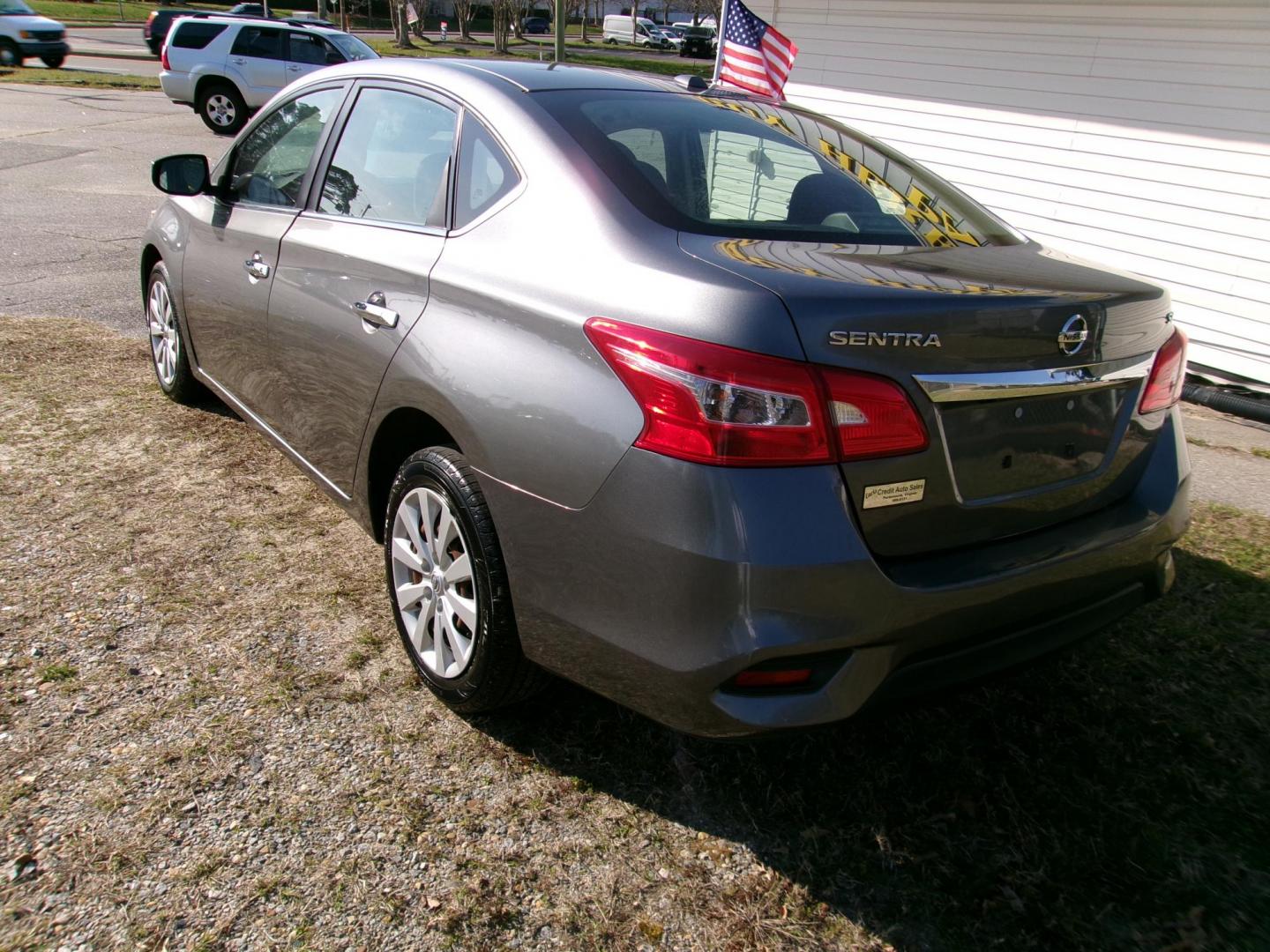 2017 Gray Nissan Sentra S 6MT (3N1AB7AP3HL) with an 1.8L L4 SFI DOHC 16V engine, 6M transmission, located at 2553 Airline Blvd, Portsmouth, VA, 23701, (757) 488-8331, 36.813889, -76.357597 - Photo#7