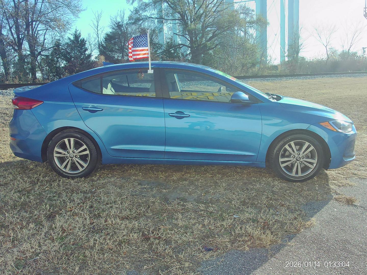 2017 Blue Hyundai Elantra Limited (5NPD84LF4HH) with an 1.8L L4 DOHC 16V engine, 6A transmission, located at 2553 Airline Blvd, Portsmouth, VA, 23701, (757) 488-8331, 36.813889, -76.357597 - Photo#4