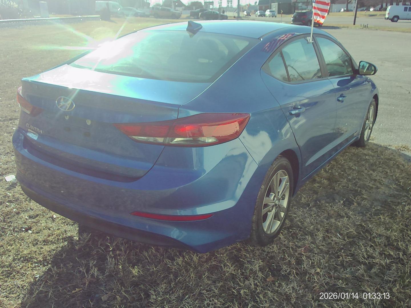 2017 Blue Hyundai Elantra Limited (5NPD84LF4HH) with an 1.8L L4 DOHC 16V engine, 6A transmission, located at 2553 Airline Blvd, Portsmouth, VA, 23701, (757) 488-8331, 36.813889, -76.357597 - Photo#5