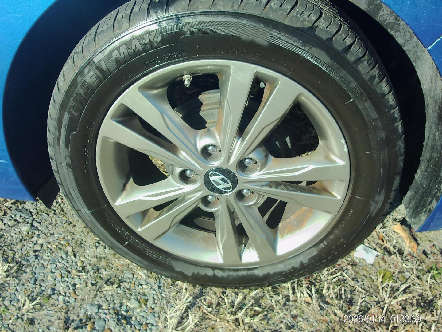 2017 Blue Hyundai Elantra Limited (5NPD84LF4HH) with an 1.8L L4 DOHC 16V engine, 6A transmission, located at 2553 Airline Blvd, Portsmouth, VA, 23701, (757) 488-8331, 36.813889, -76.357597 - Photo#8