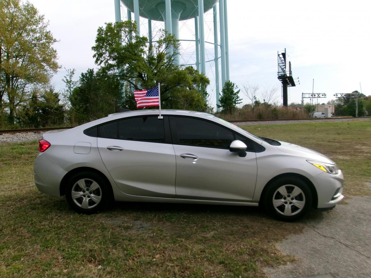 2018 Silver Chevrolet Cruze LS Auto (1G1BC5SM4J7) with an 1.4L L4 DOHC 16V TURBO engine, 6A transmission, located at 2553 Airline Blvd, Portsmouth, VA, 23701, (757) 488-8331, 36.813889, -76.357597 - Photo#5