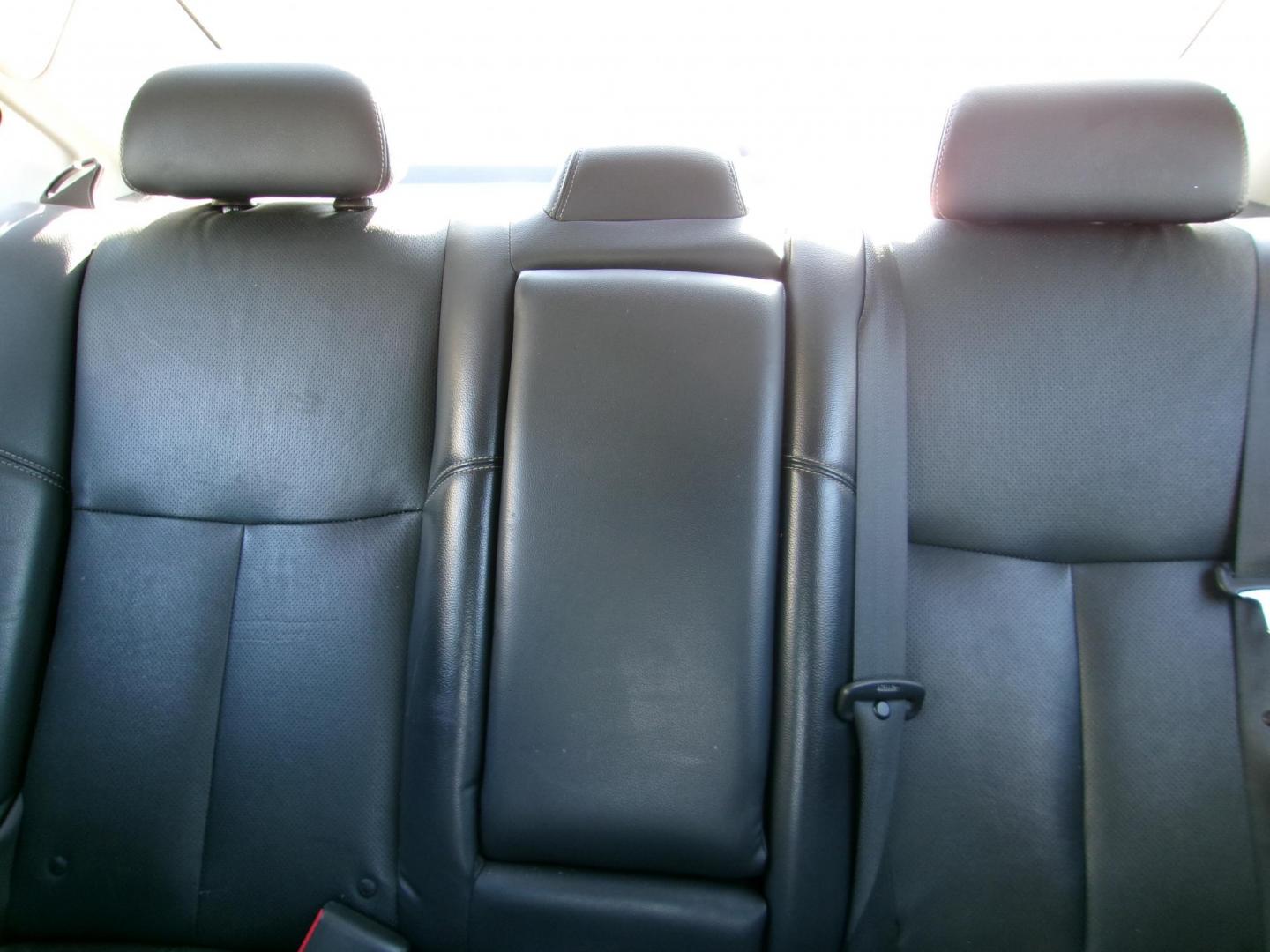 2016 Gray Nissan Altima 2.5 SL (1N4AL3AP2GC) with an 2.5L L4 DOHC 16V engine, CVT transmission, located at 2553 Airline Blvd, Portsmouth, VA, 23701, (757) 488-8331, 36.813889, -76.357597 - Photo#9